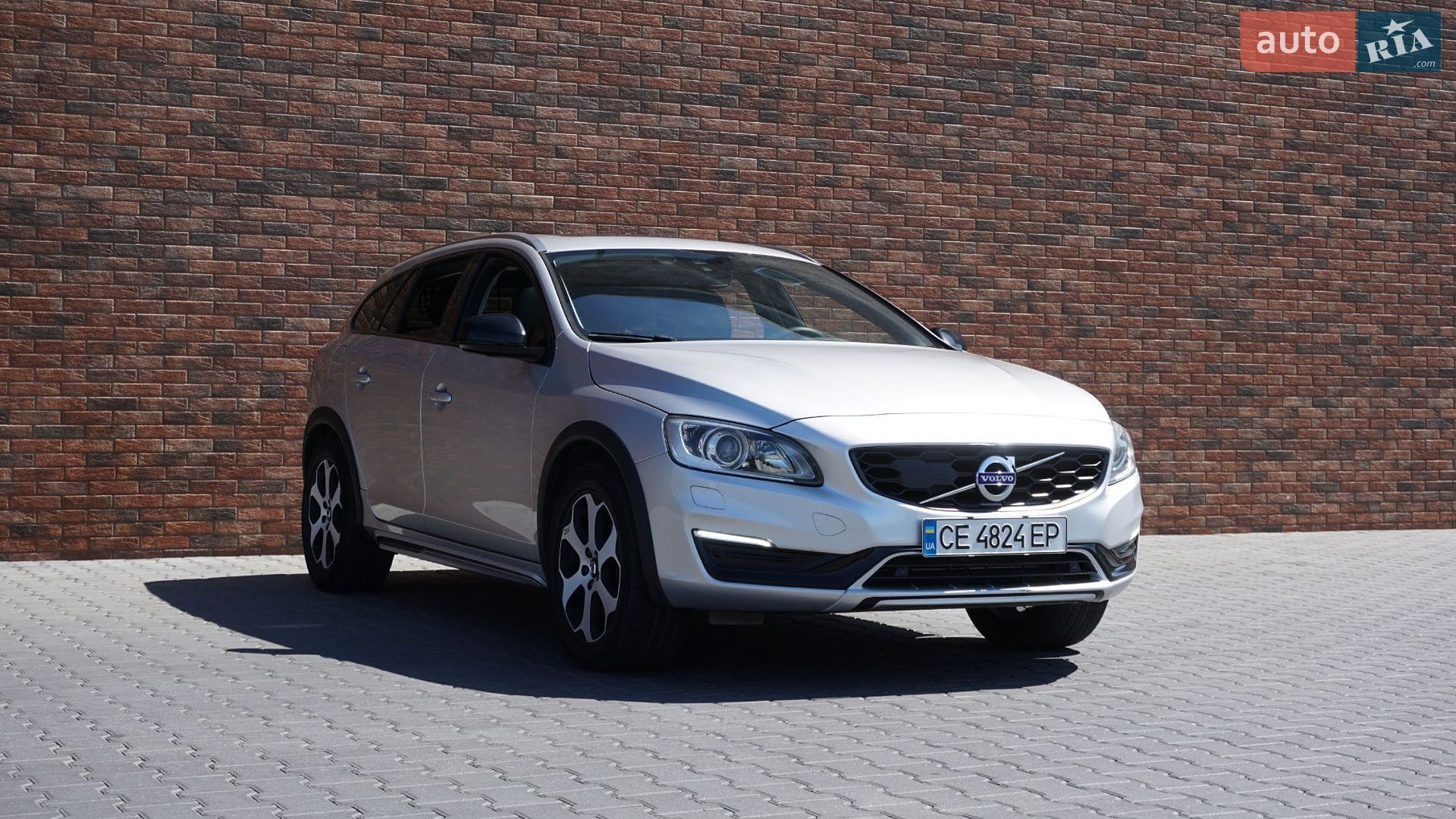 Volvo V60 Cross Country 2015 VIN YV4612HK1G1003385 фото оголошення 9 з 34