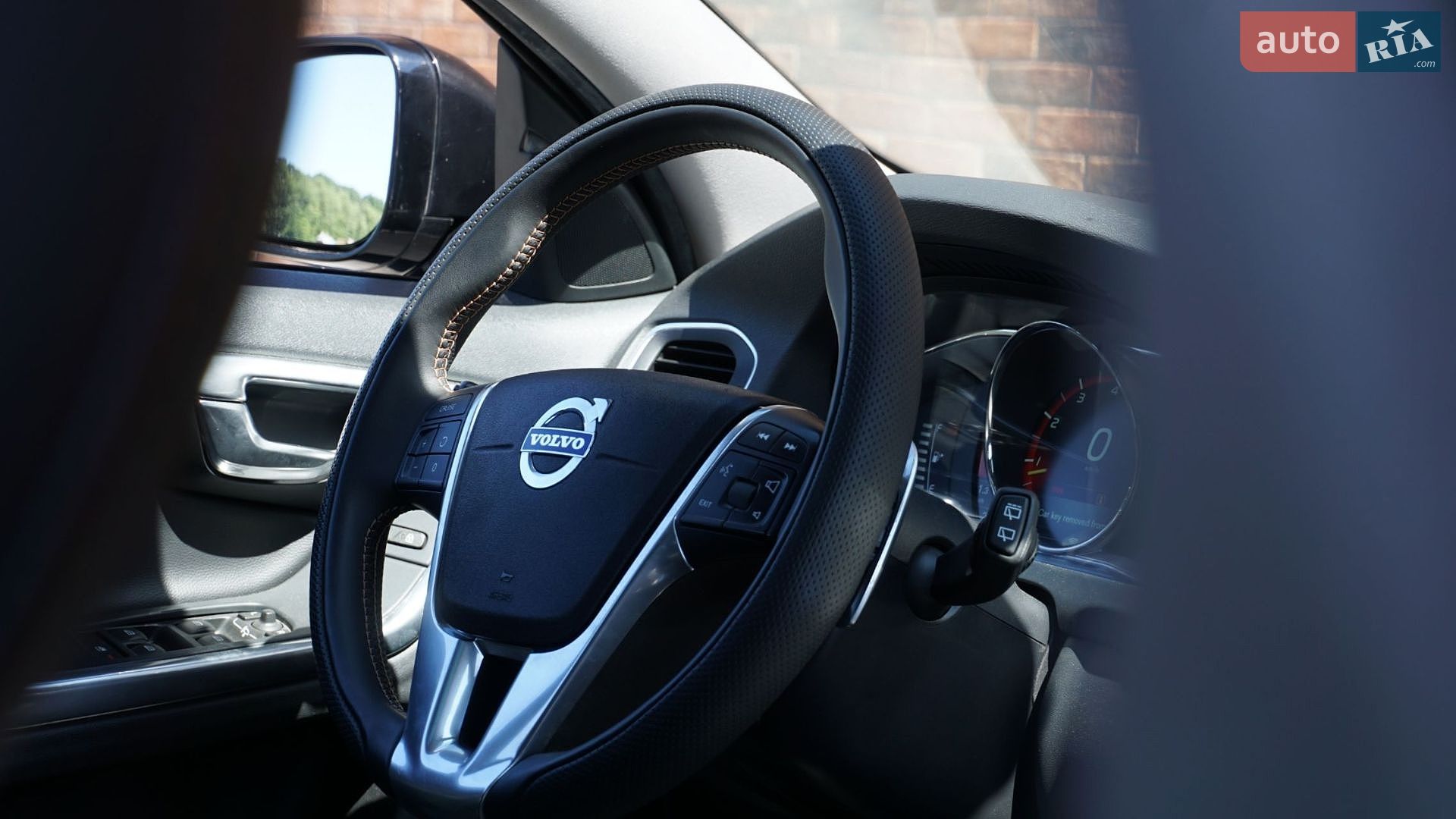 Volvo V60 Cross Country 2015 VIN YV4612HK1G1003385 фото оголошення 20 з 34
