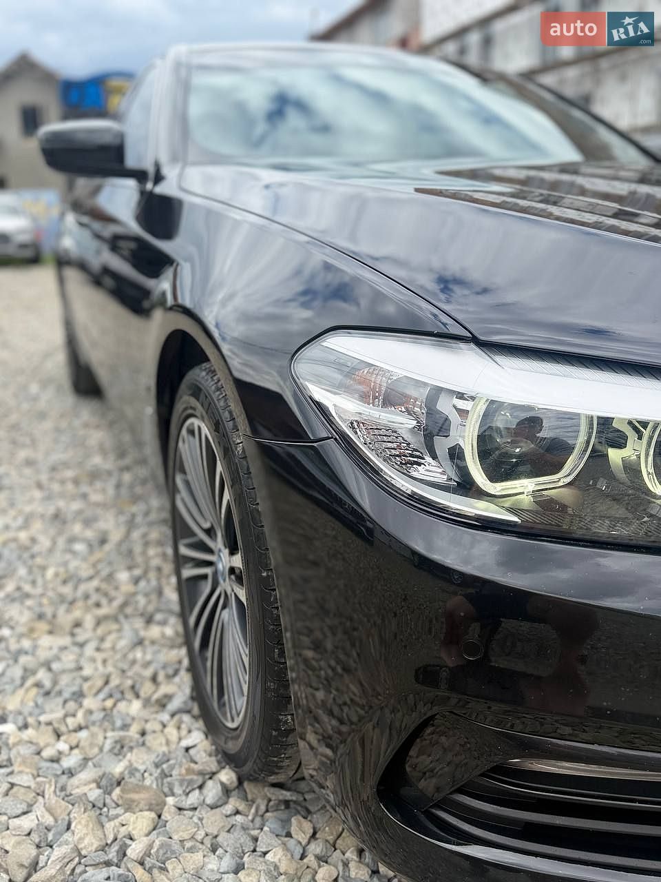 BMW 5 Series 2018 VIN WBAJB1C55KB375852 фото оголошення 14 з 29