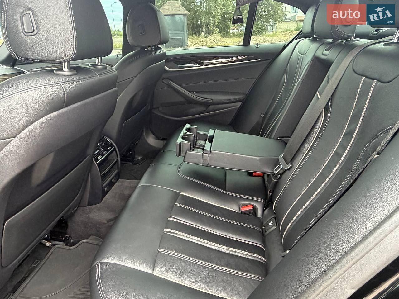 BMW 5 Series 2018 VIN WBAJB1C55KB375852 фото оголошення 16 з 29