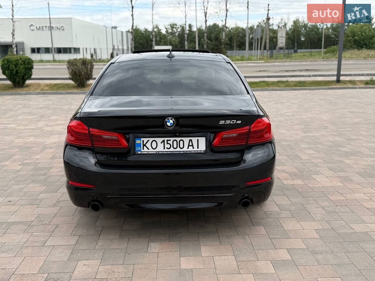 BMW 5 Series 2018 VIN WBAJB1C55KB375852 фото оголошення 12 з 29