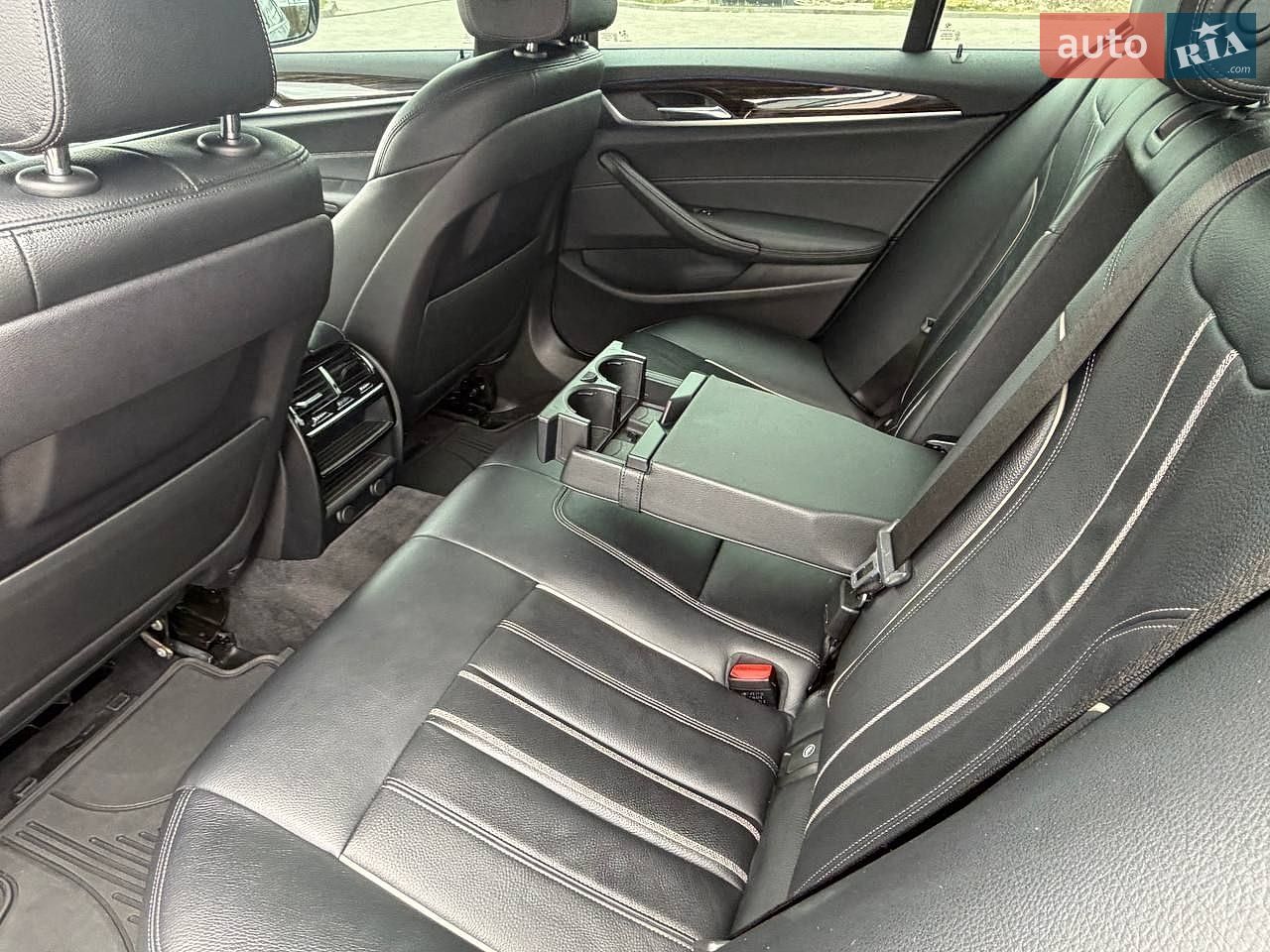 BMW 5 Series 2018 VIN WBAJB1C55KB375852 фото оголошення 27 з 29