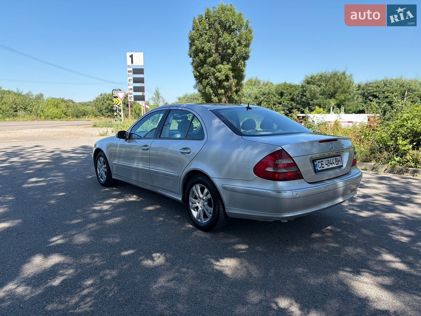 Mercedes-Benz E-Class 2004 VIN WDB2110061A727603 фото оголошення 6 з 19