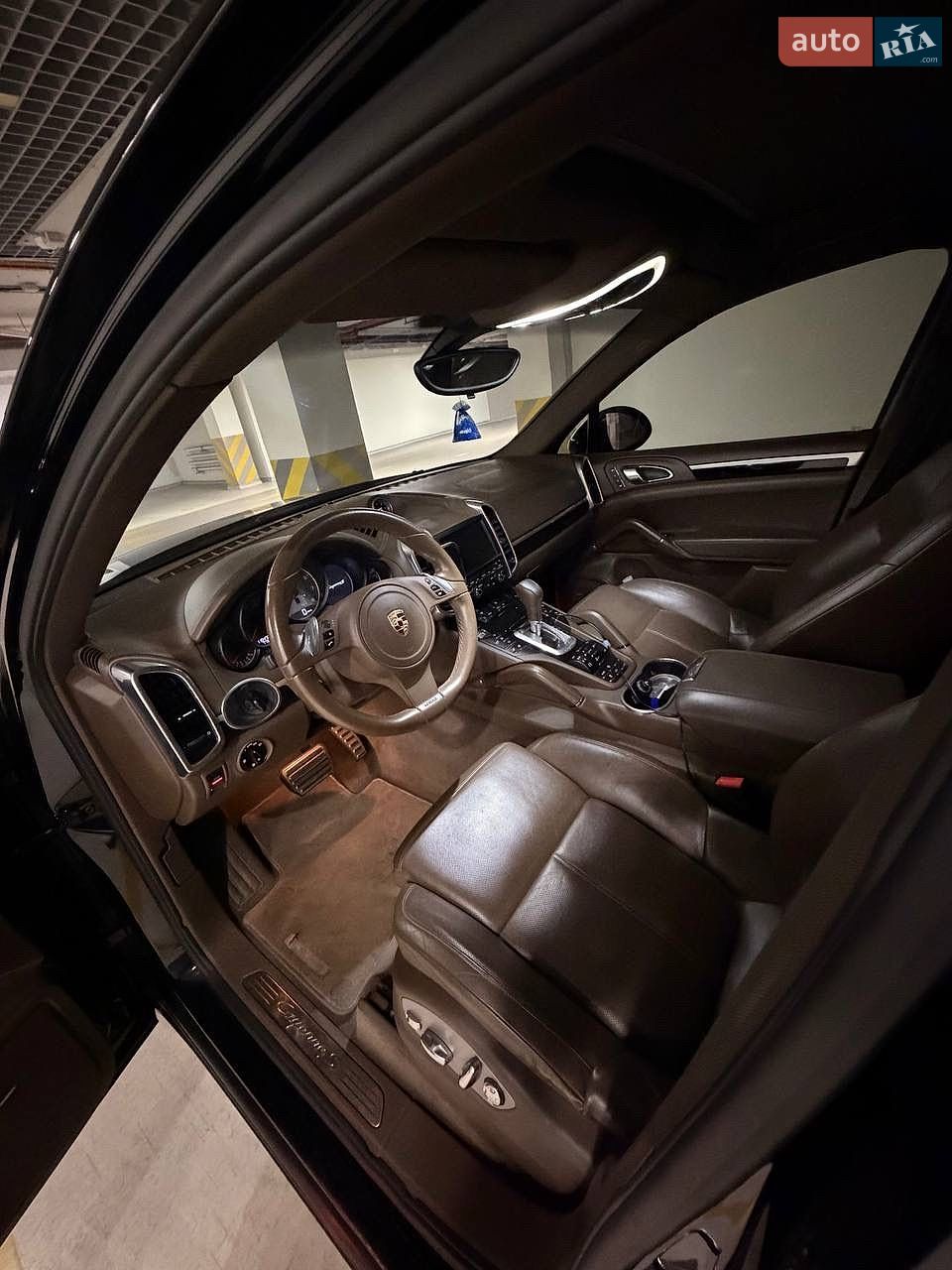 Porsche Cayenne 2012 VIN WP1ZZZ92ZCLA49563 фото оголошення 12 з 14
