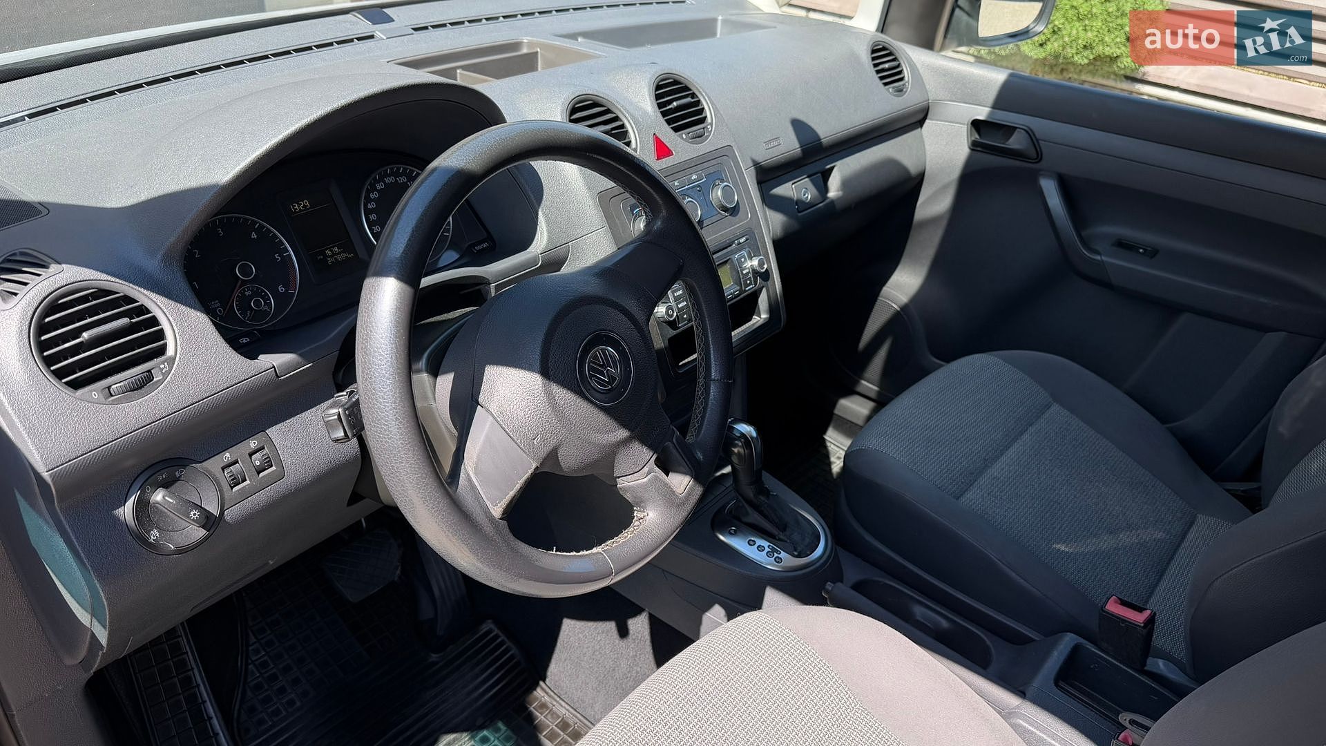 Volkswagen Caddy 2011 VIN WV2ZZZ2KZCX042230 фото оголошення 6 з 14