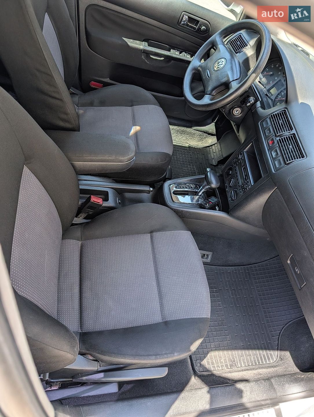 Volkswagen Golf 2002 VIN WVWZZZ1JZ2B080749 фото оголошення 6 з 11
