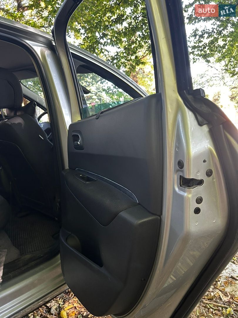 Peugeot 3008 2011 VIN VF30U9HR8BS223689 фото оголошення 42 з 50