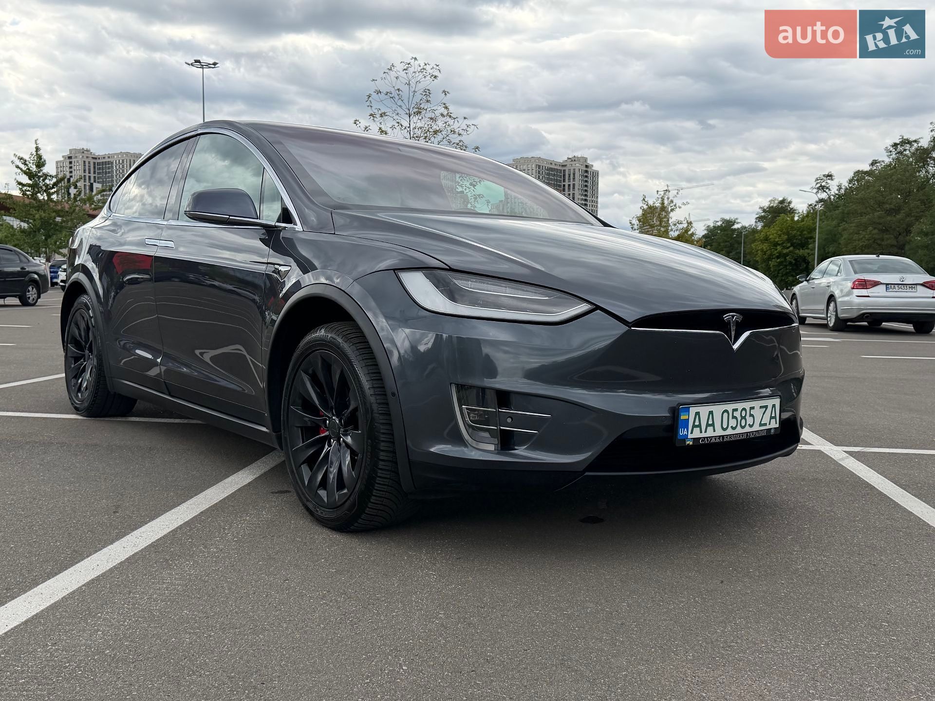 Tesla Model X 2017 VIN 5YJXCDE41HF052307 фото оголошення 5 з 39
