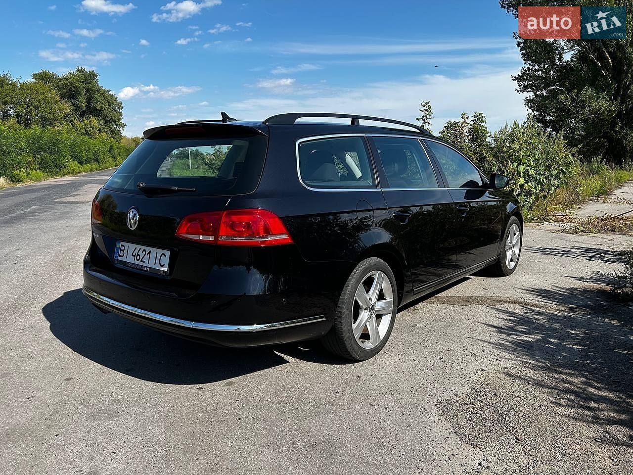 Volkswagen Passat 2011 VIN WVWZZZ3CZBE375577 фото оголошення 7 з 19