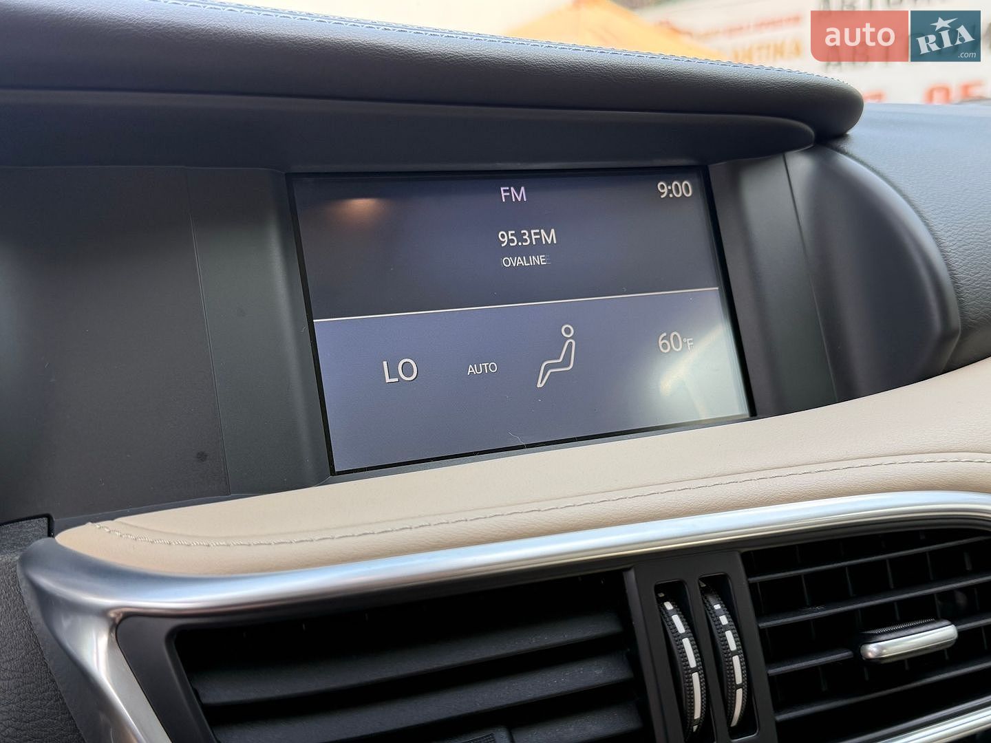 Infiniti QX30 2018 VIN SJKCH5CR2KA011265 фото оголошення 33 з 53