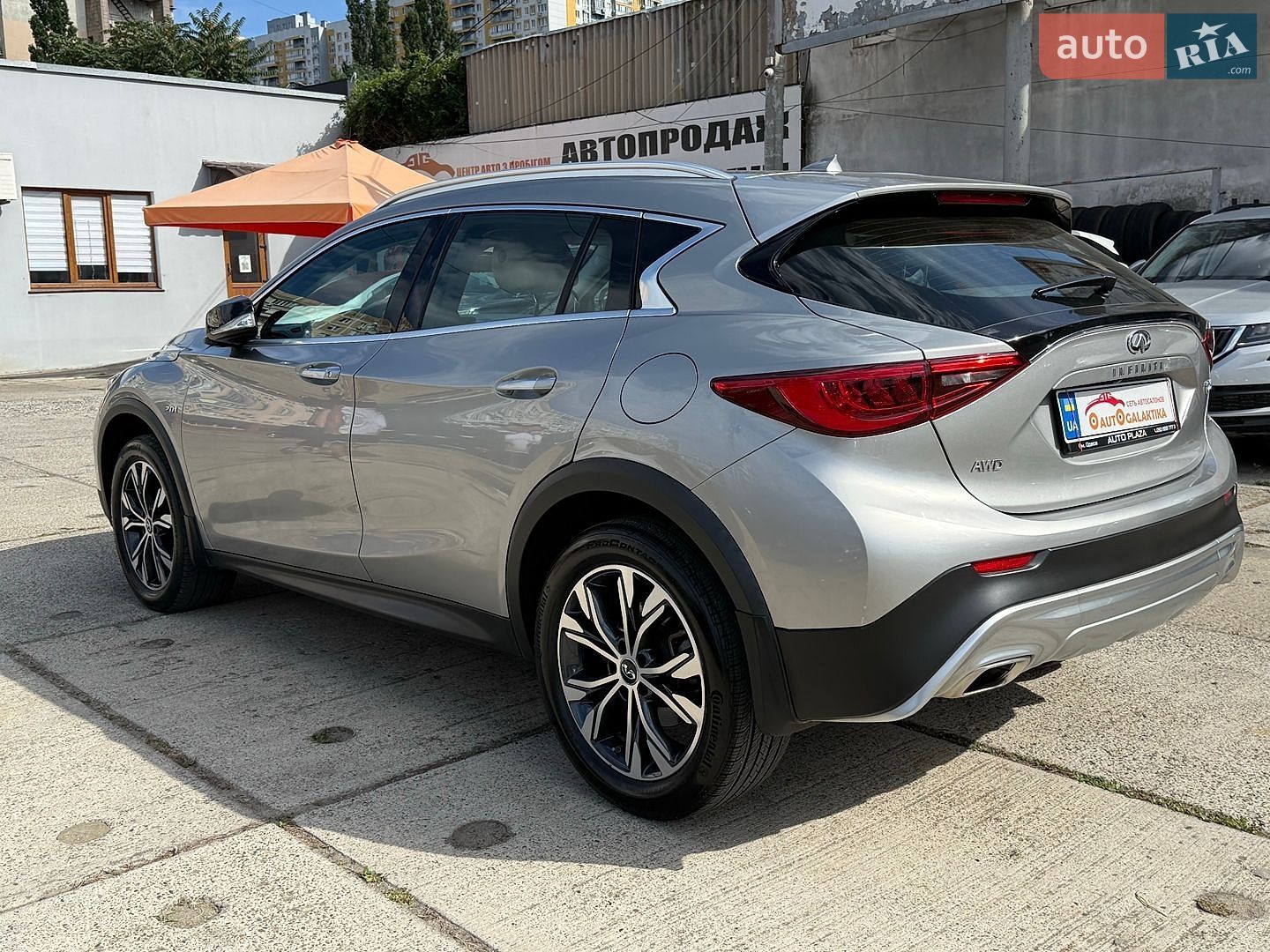 Infiniti QX30 2018 VIN SJKCH5CR2KA011265 фото оголошення 9 з 53