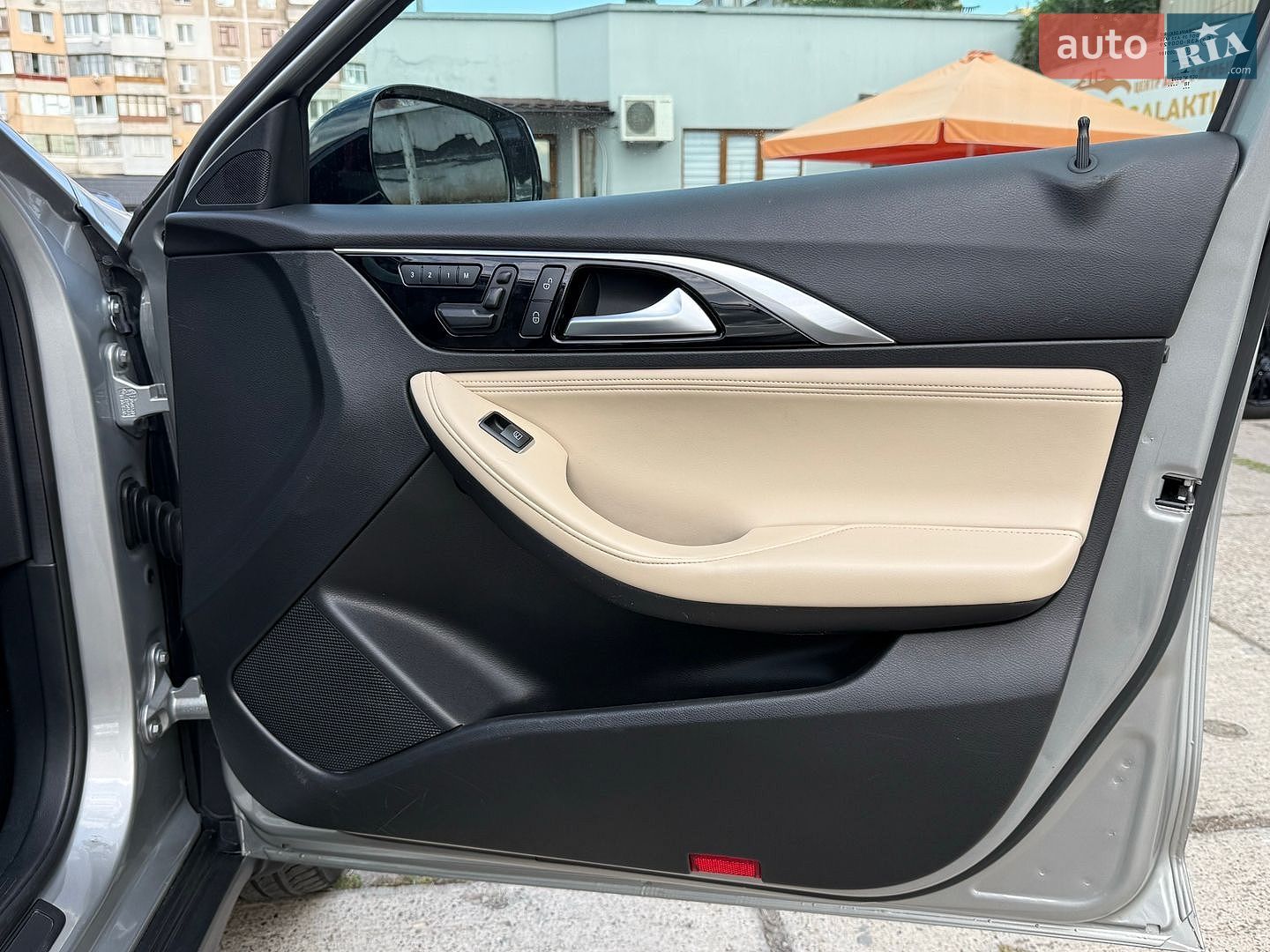 Infiniti QX30 2018 VIN SJKCH5CR2KA011265 фото оголошення 48 з 53