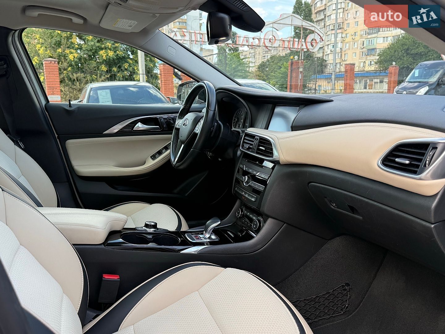 Infiniti QX30 2018 VIN SJKCH5CR2KA011265 фото оголошення 49 з 53