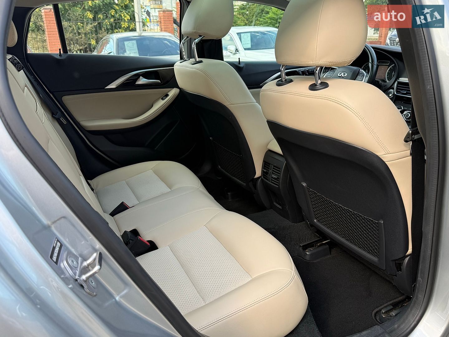 Infiniti QX30 2018 VIN SJKCH5CR2KA011265 фото оголошення 45 з 53
