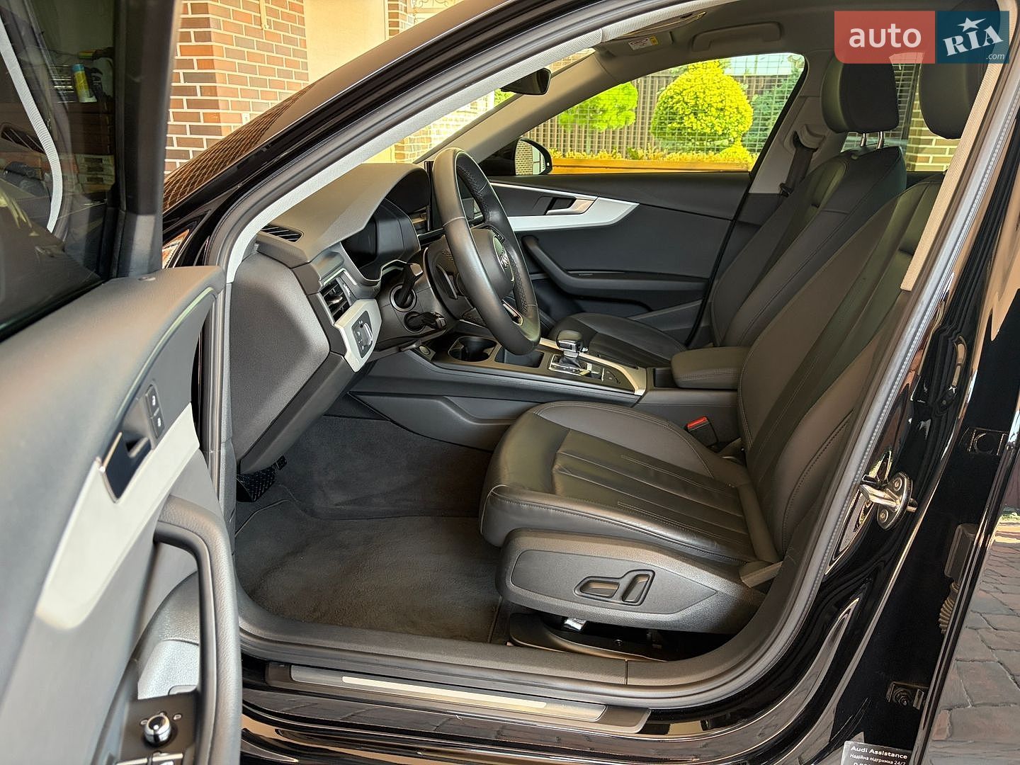 Audi A4 2022 VIN WAUZZZF49NA024761 фото оголошення 15 з 31