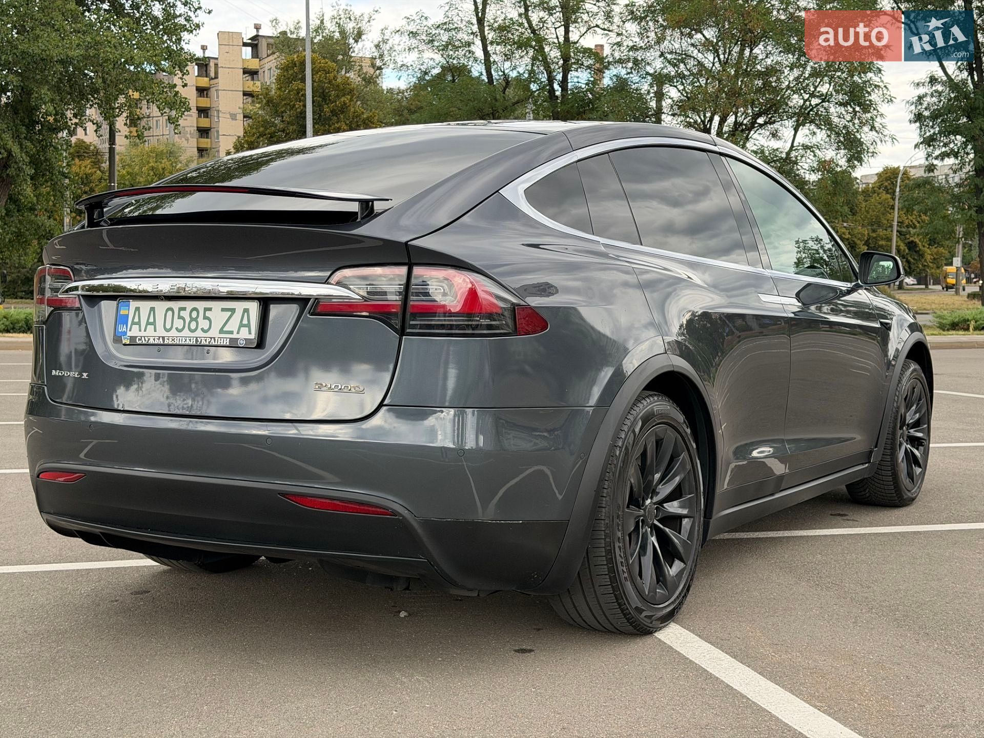 Tesla Model X 2017 VIN 5YJXCDE41HF052307 фото оголошення 10 з 39