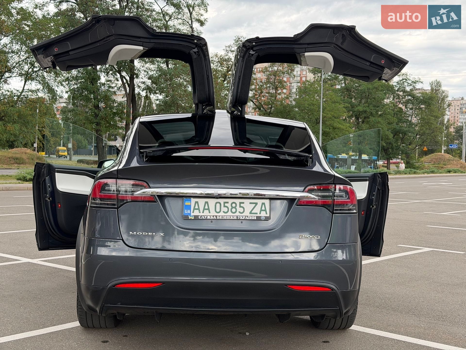 Tesla Model X 2017 VIN 5YJXCDE41HF052307 фото оголошення 11 з 39