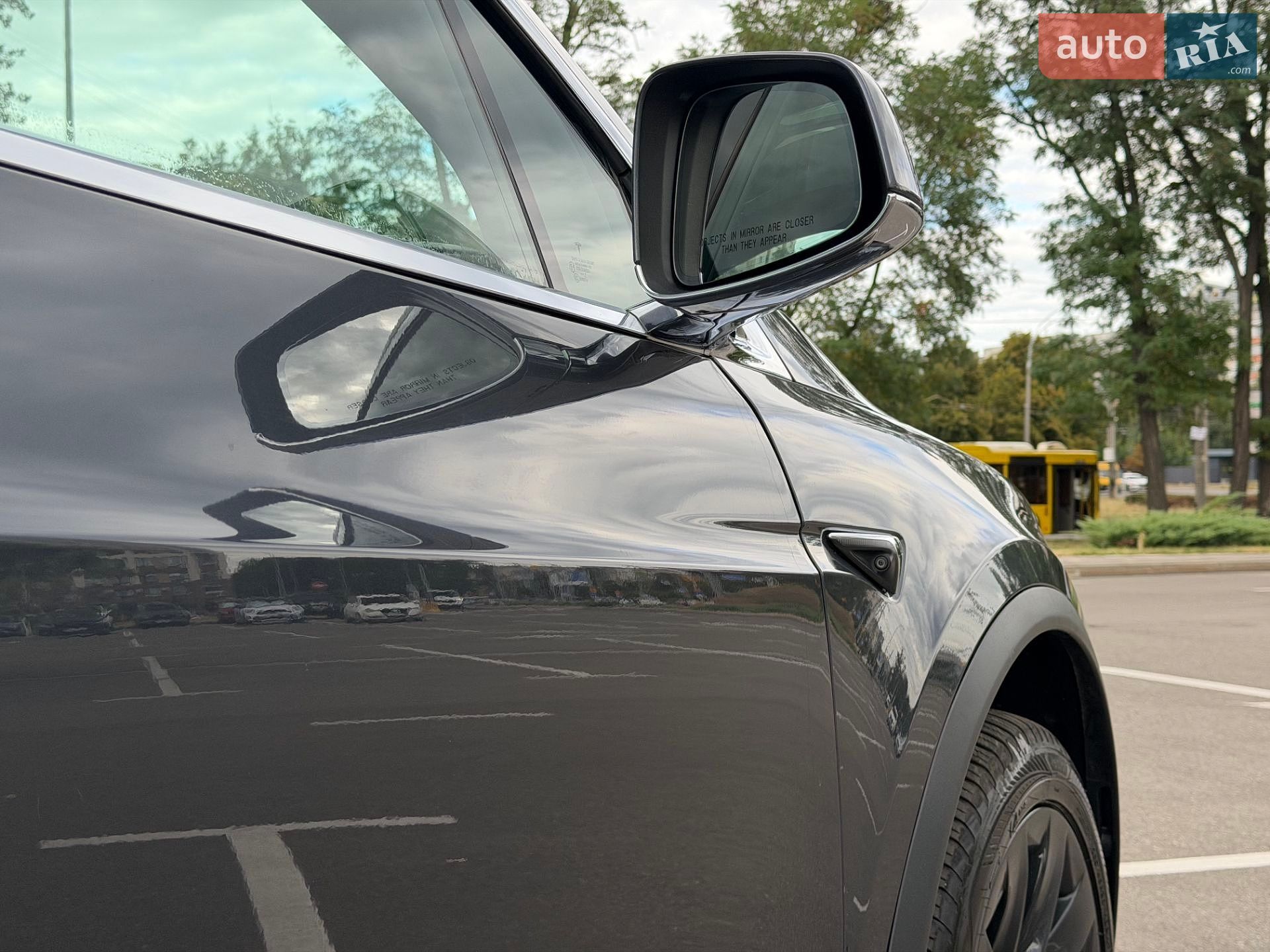 Tesla Model X 2017 VIN 5YJXCDE41HF052307 фото оголошення 14 з 39