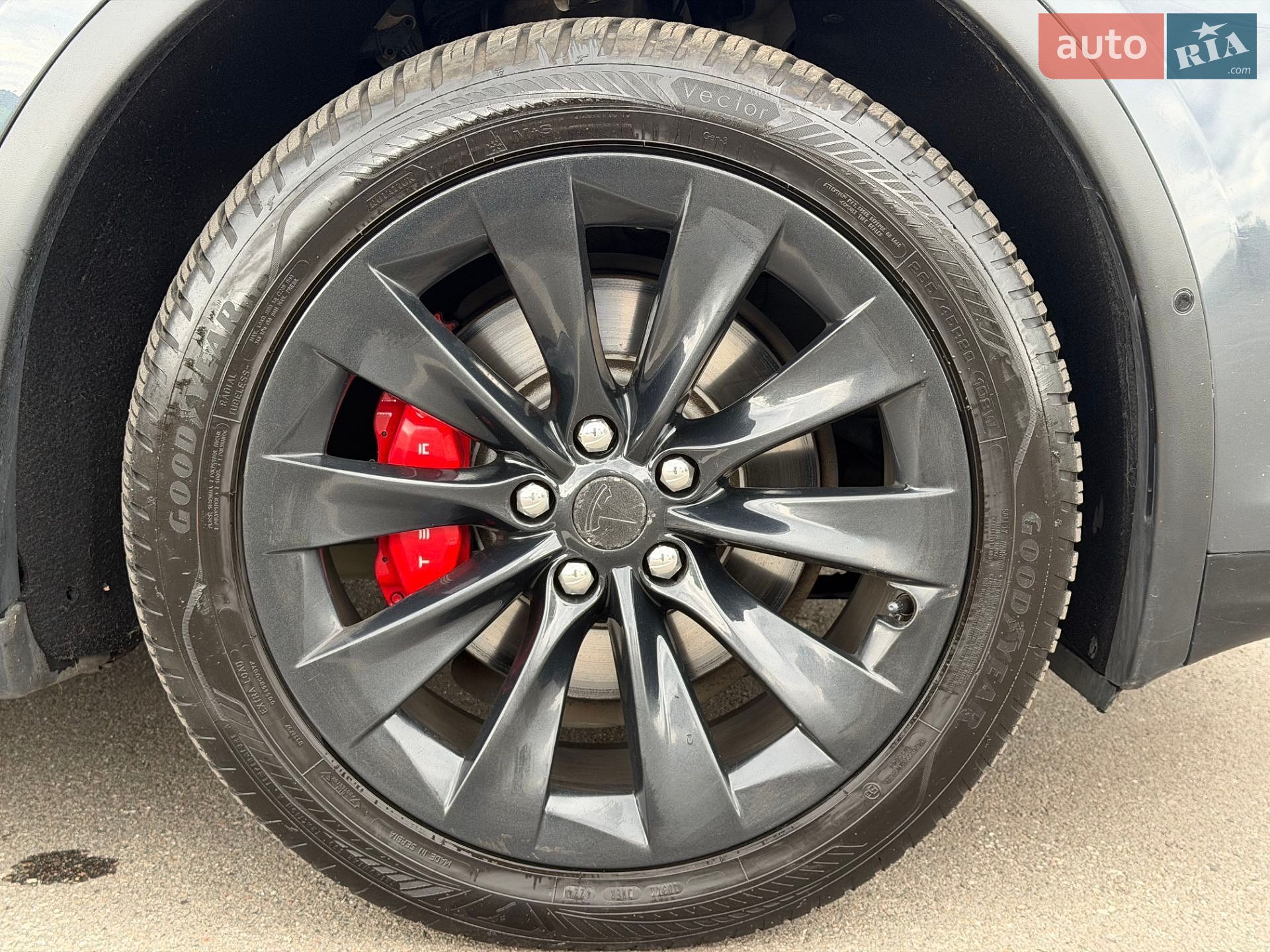 Tesla Model X 2017 VIN 5YJXCDE41HF052307 фото оголошення 15 з 39