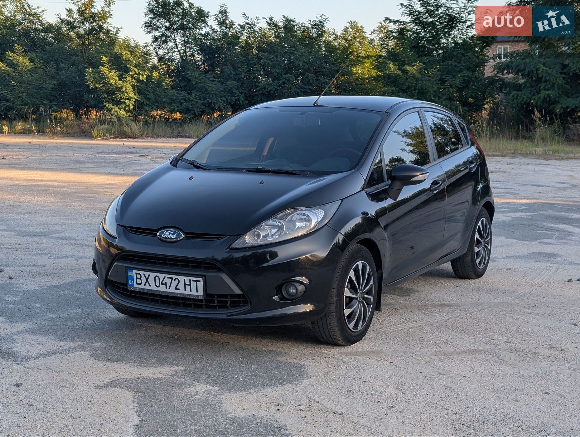 Ford Fiesta 2011 VIN WF0JXXGAJJBC02458 фото оголошення 2 з 65
