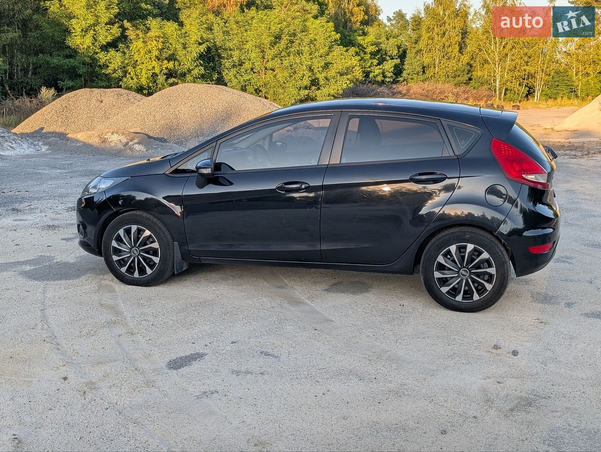 Ford Fiesta 2011 VIN WF0JXXGAJJBC02458 фото оголошення 19 з 65