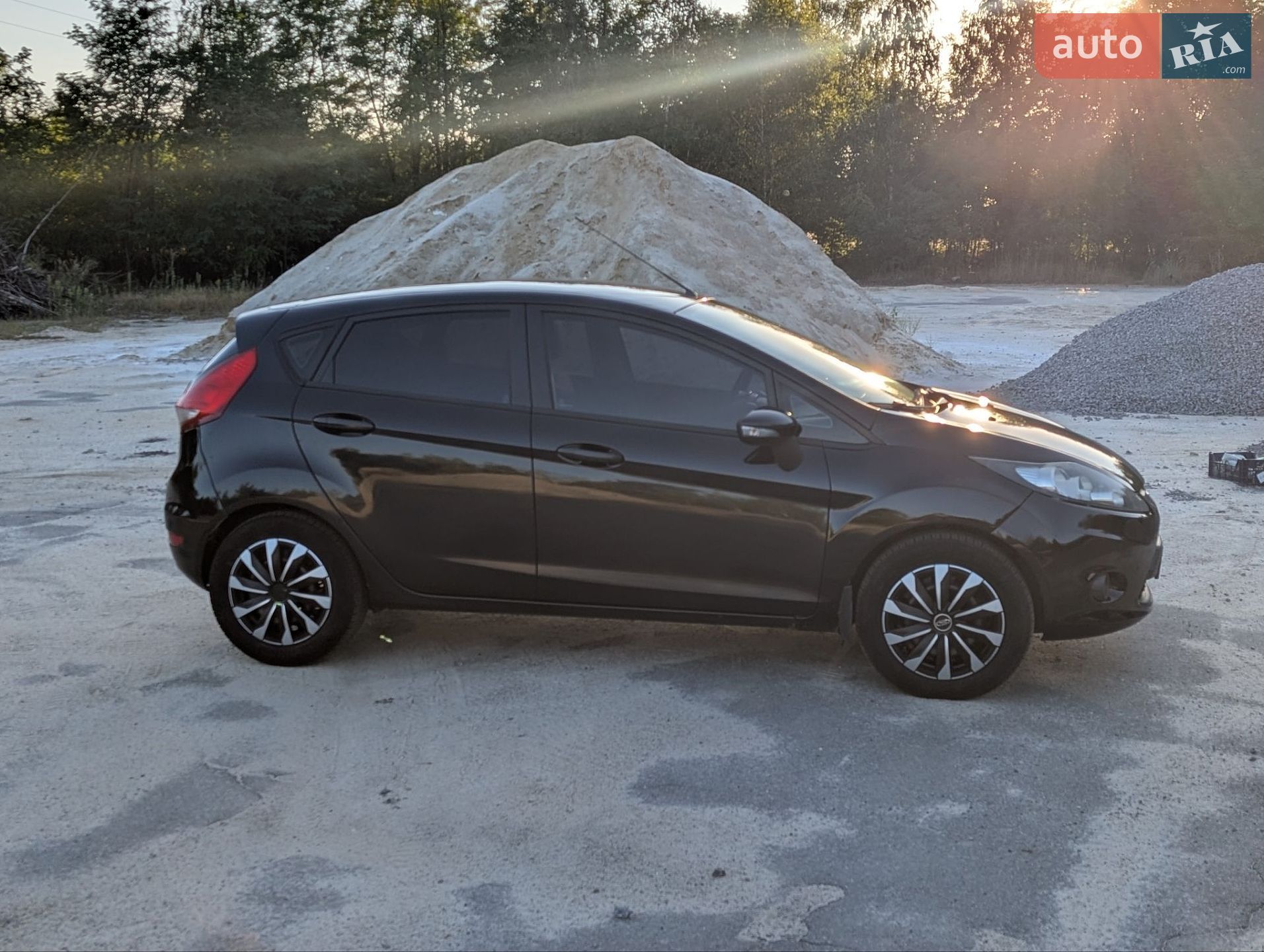Ford Fiesta 2011 VIN WF0JXXGAJJBC02458 фото оголошення 6 з 65