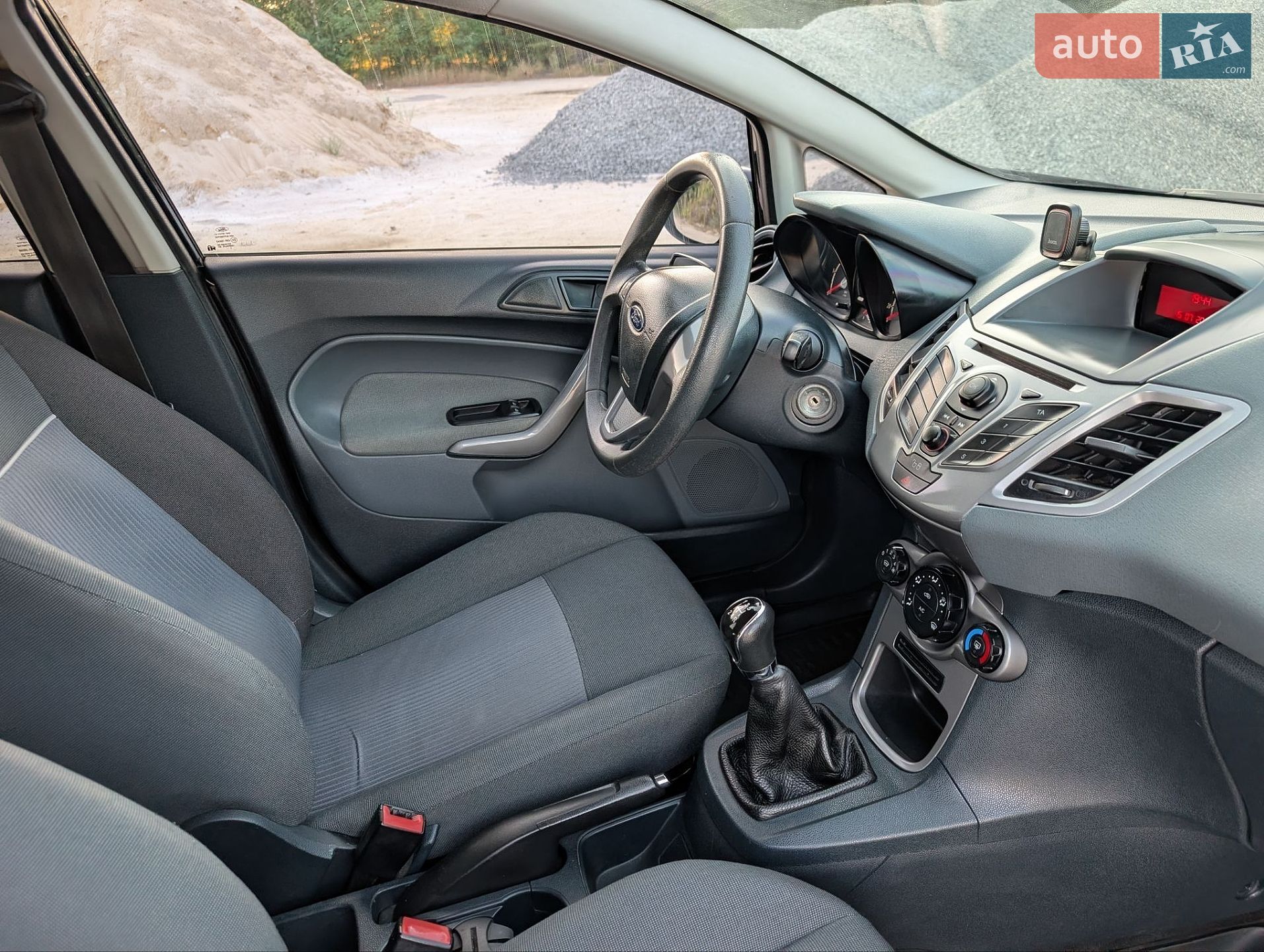 Ford Fiesta 2011 VIN WF0JXXGAJJBC02458 фото оголошення 39 з 65