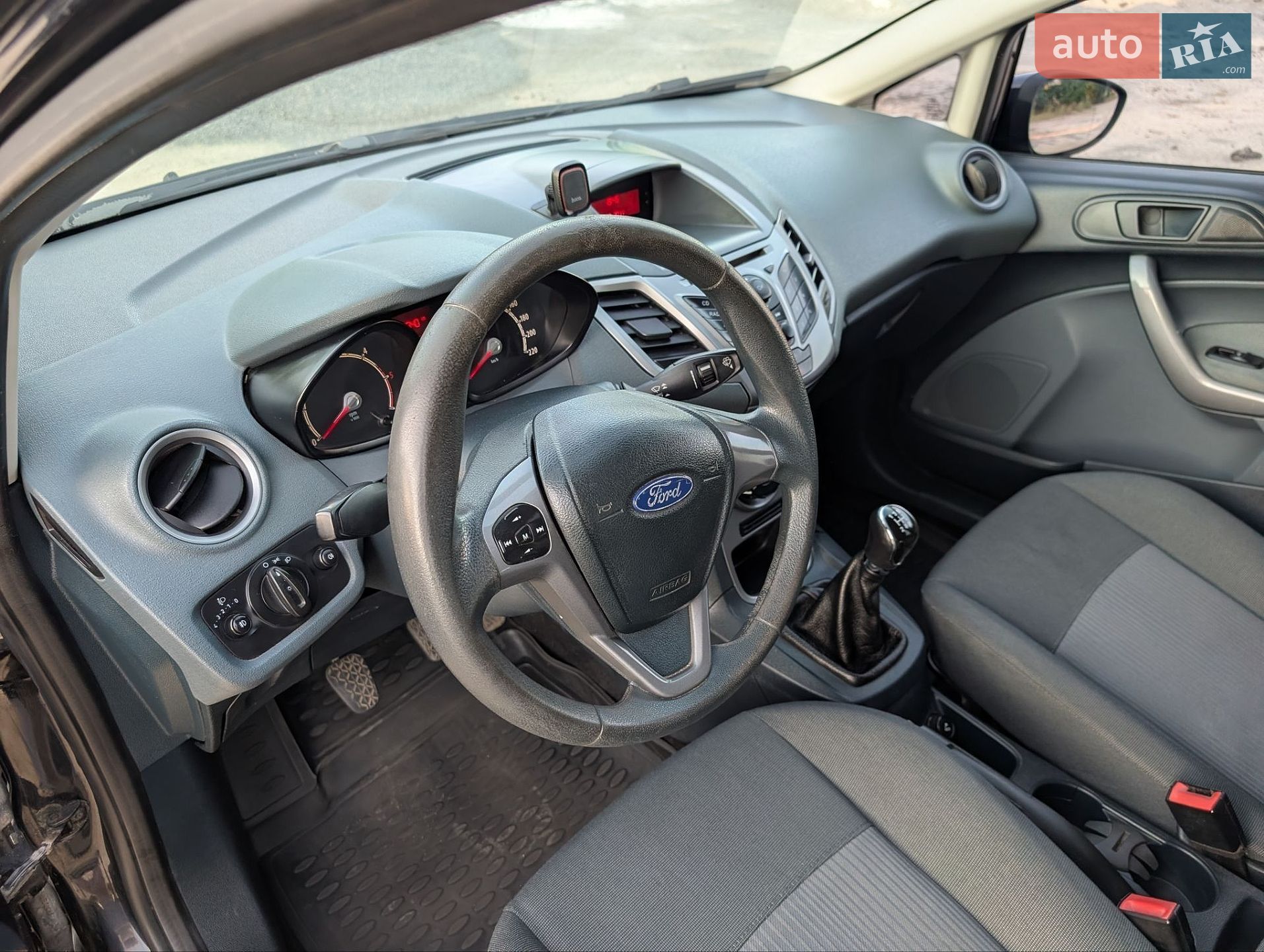 Ford Fiesta 2011 VIN WF0JXXGAJJBC02458 фото оголошення 41 з 65