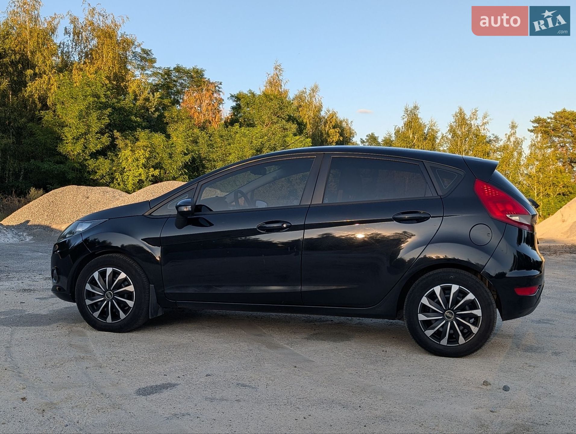 Ford Fiesta 2011 VIN WF0JXXGAJJBC02458 фото оголошення 16 з 65