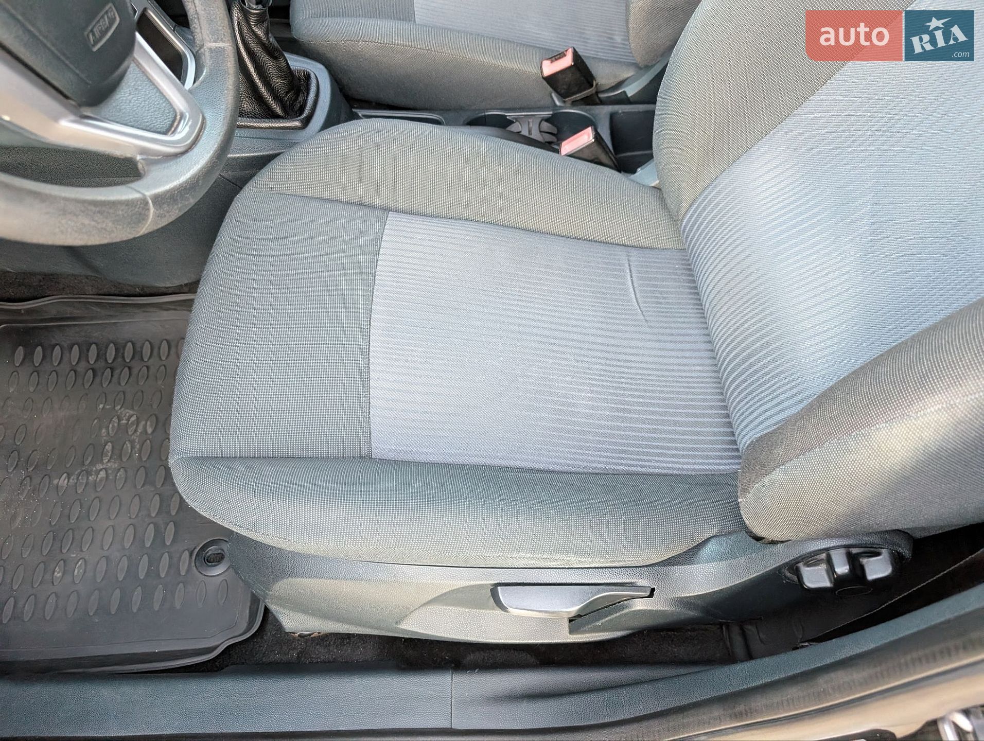 Ford Fiesta 2011 VIN WF0JXXGAJJBC02458 фото оголошення 60 з 65