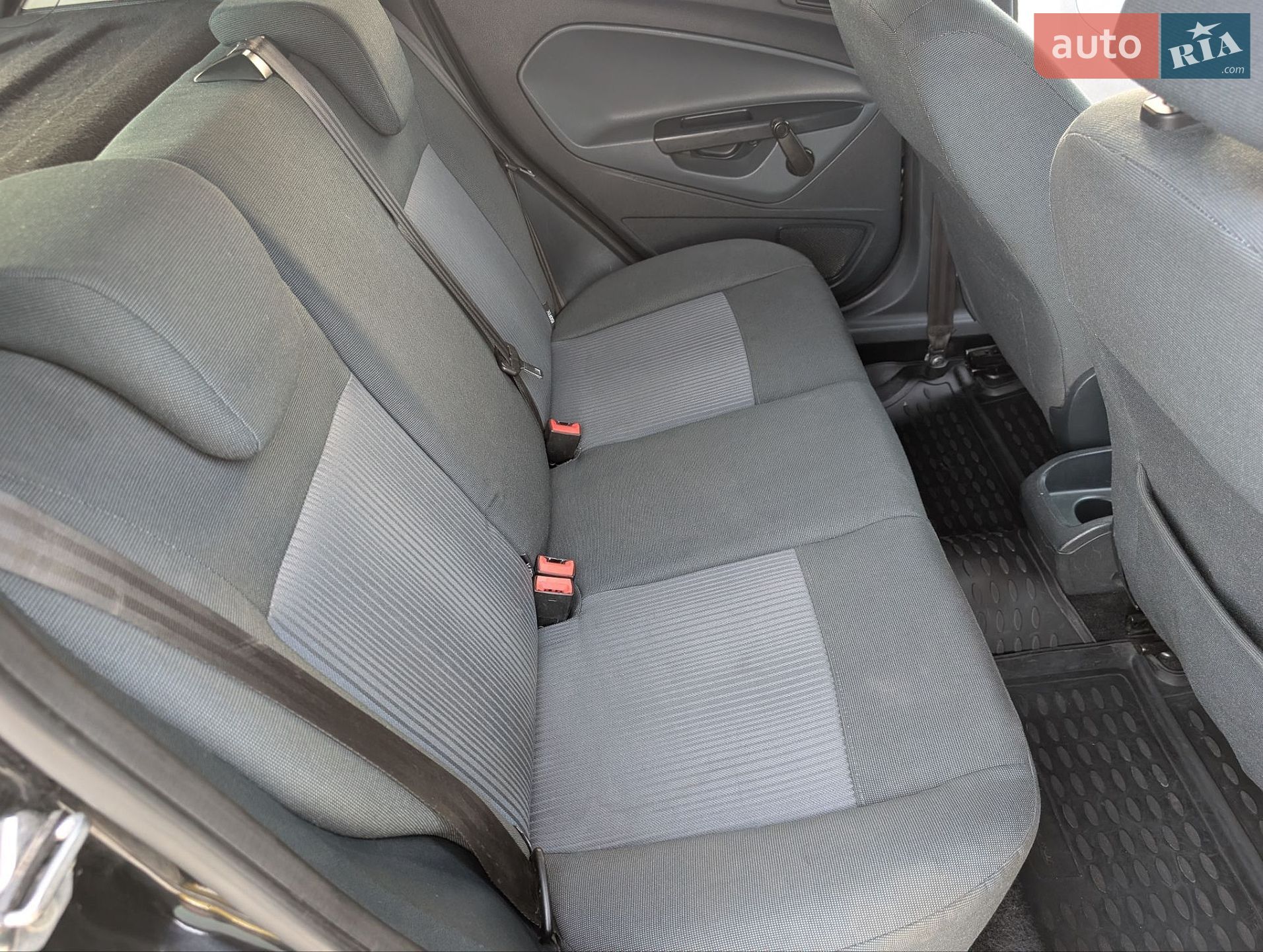Ford Fiesta 2011 VIN WF0JXXGAJJBC02458 фото оголошення 50 з 65