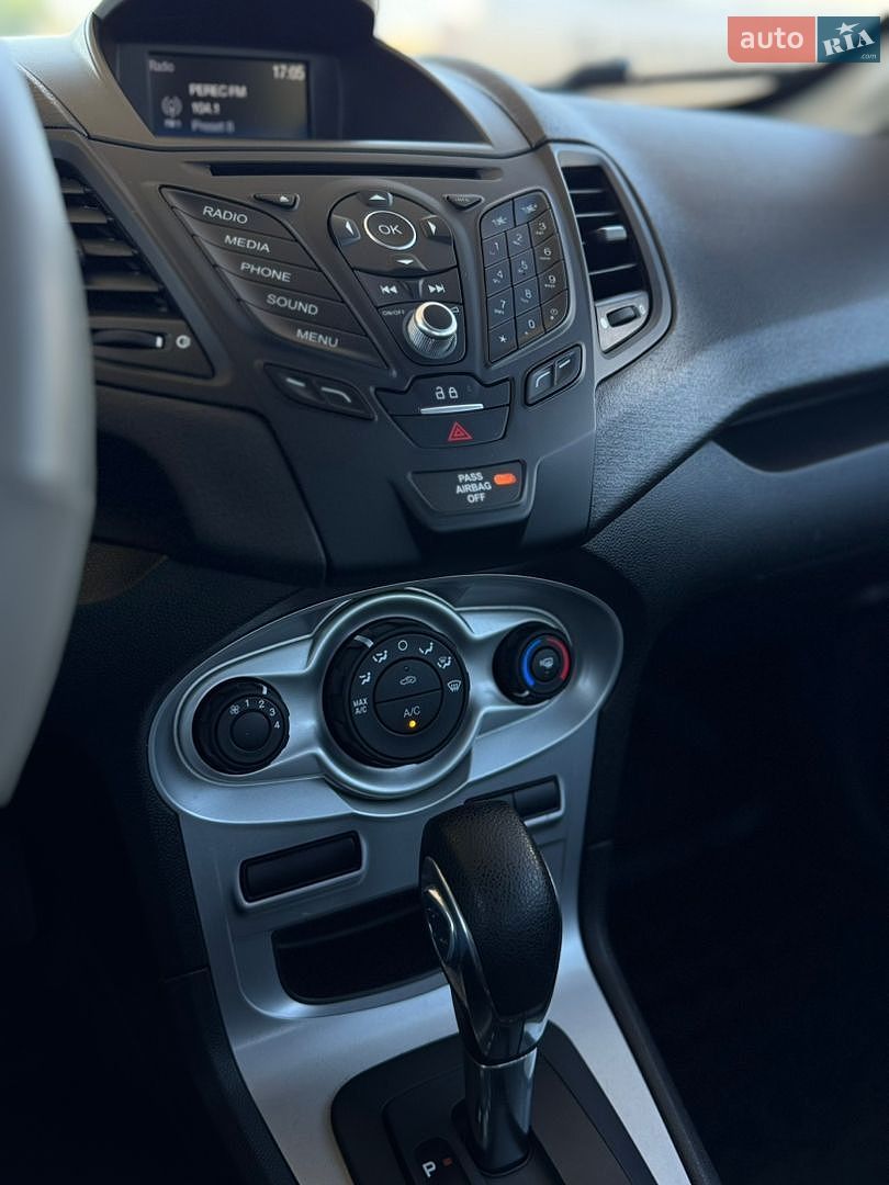 Ford Fiesta 2017 VIN 3FADP4BJ0JM101649 фото оголошення 12 з 16