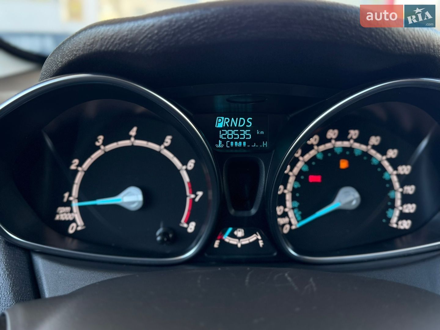 Ford Fiesta 2017 VIN 3FADP4BJ0JM101649 фото оголошення 11 з 16