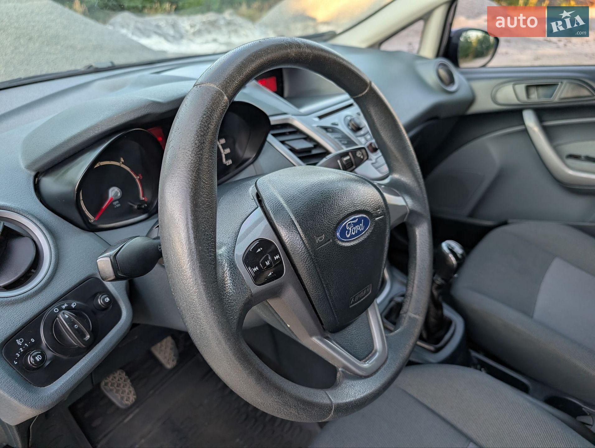 Ford Fiesta 2011 VIN WF0JXXGAJJBC02458 фото оголошення 59 з 65