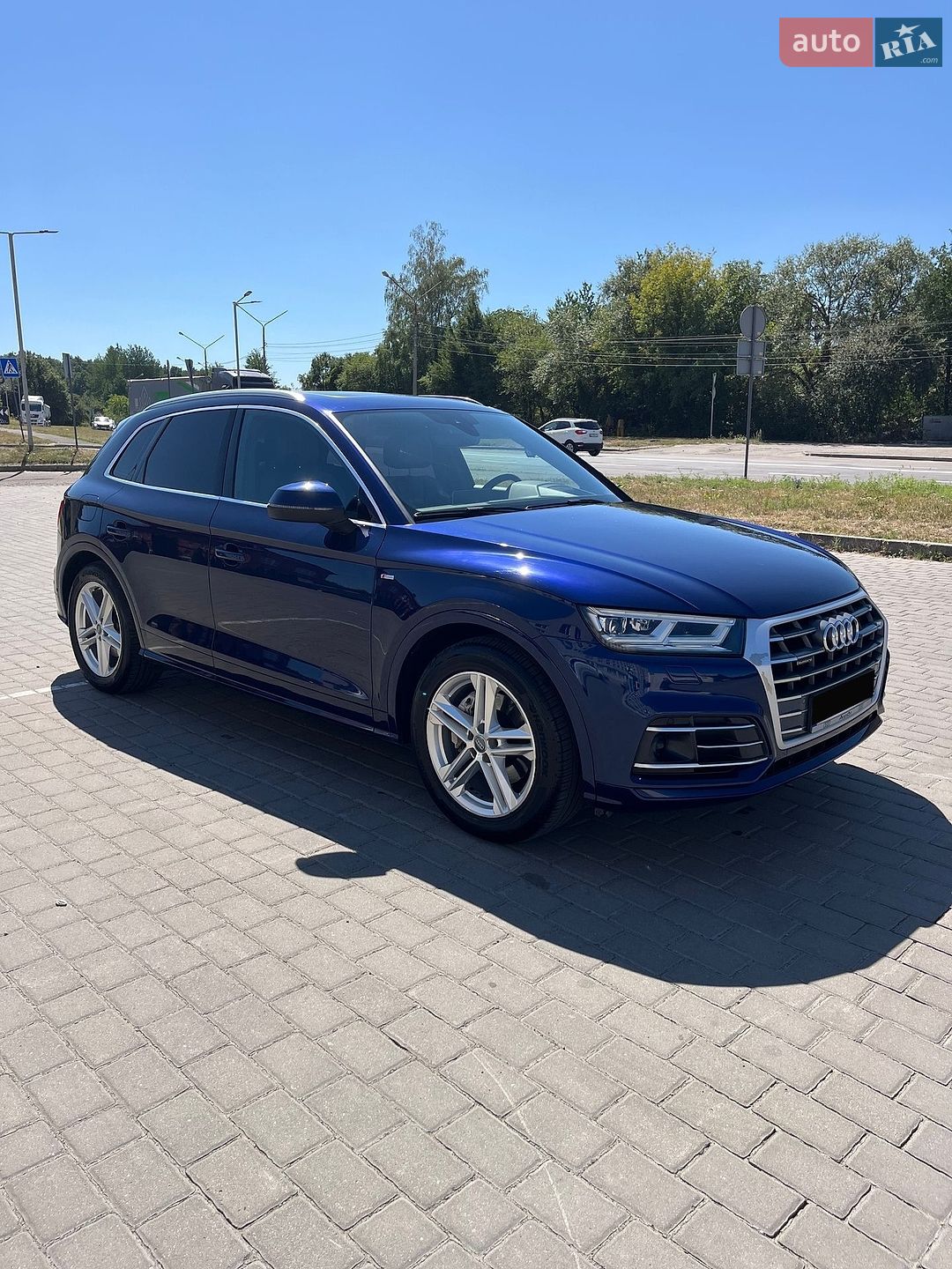 Audi Q5 2017 VIN WAUZZZFY7H2007748 фото оголошення 3 з 37