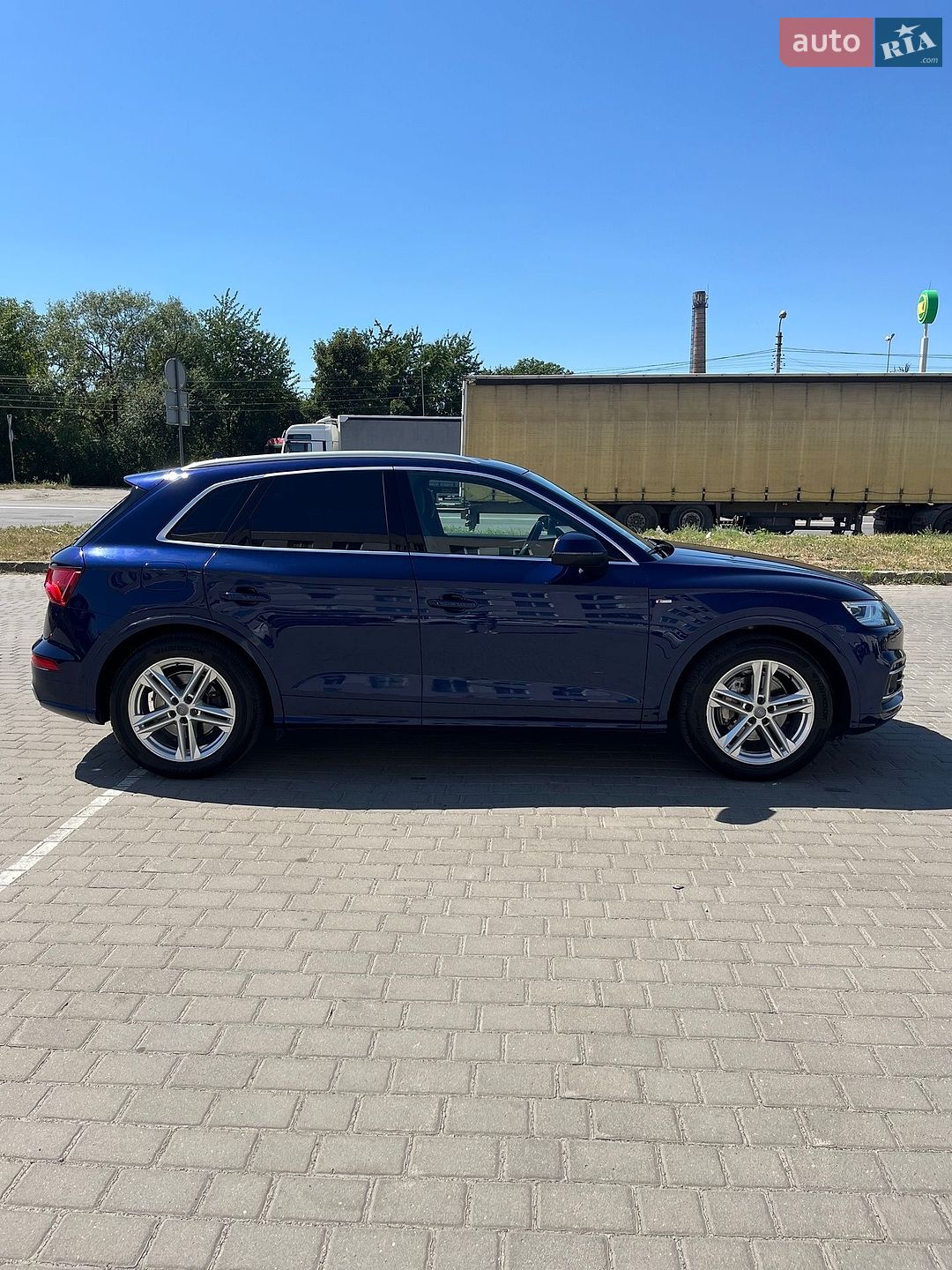 Audi Q5 2017 VIN WAUZZZFY7H2007748 фото оголошення 4 з 37
