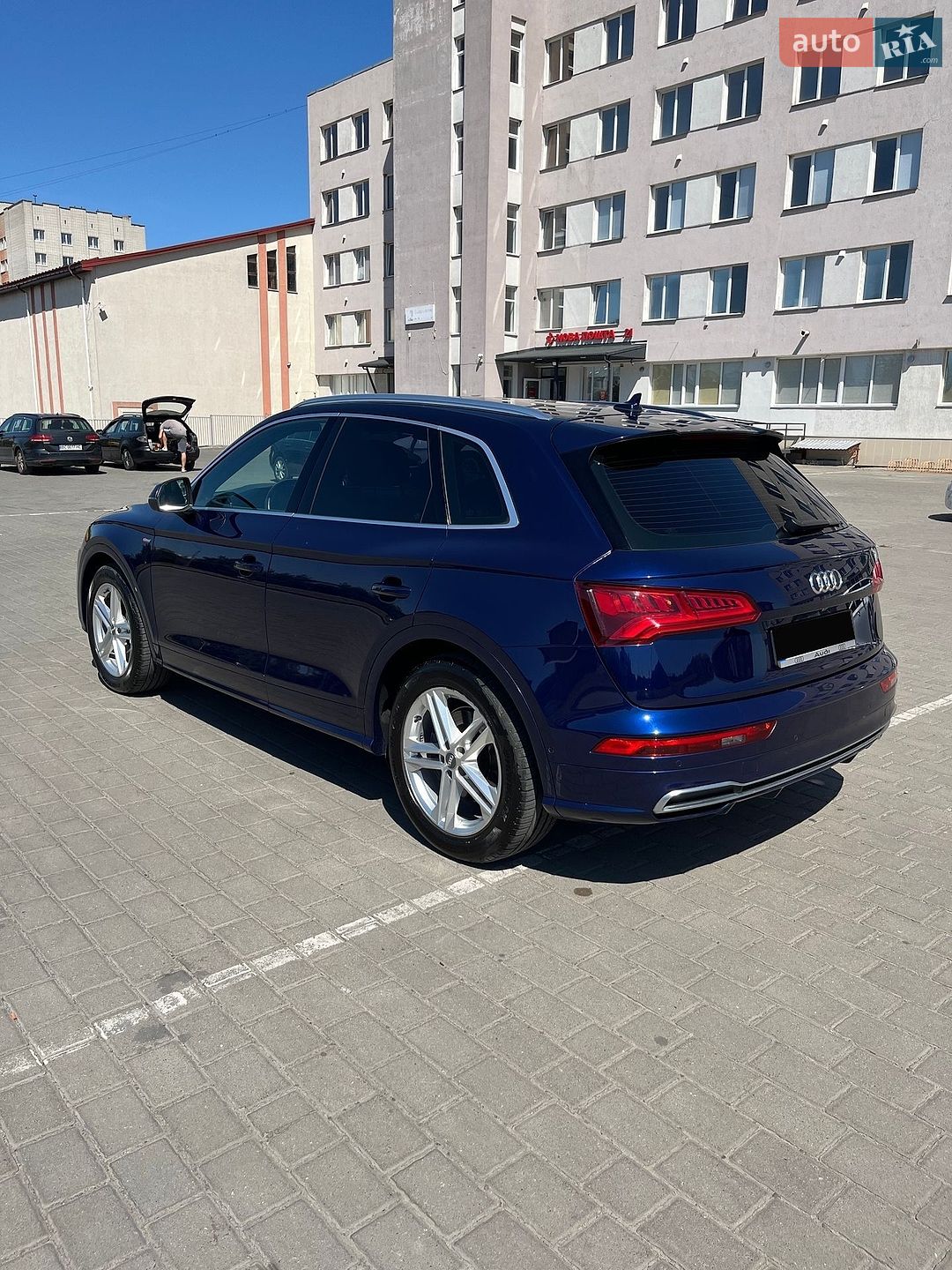 Audi Q5 2017 VIN WAUZZZFY7H2007748 фото оголошення 7 з 37