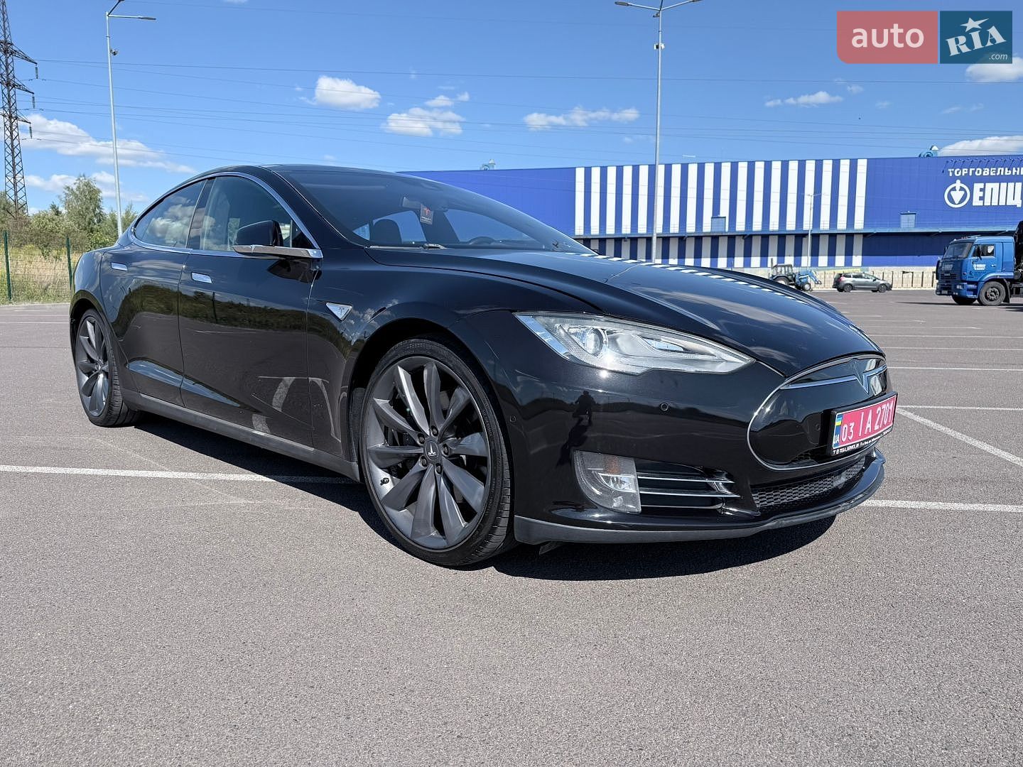 Tesla Model S 2015 VIN 5YJSA1H20FF098023 фото оголошення 4 з 42