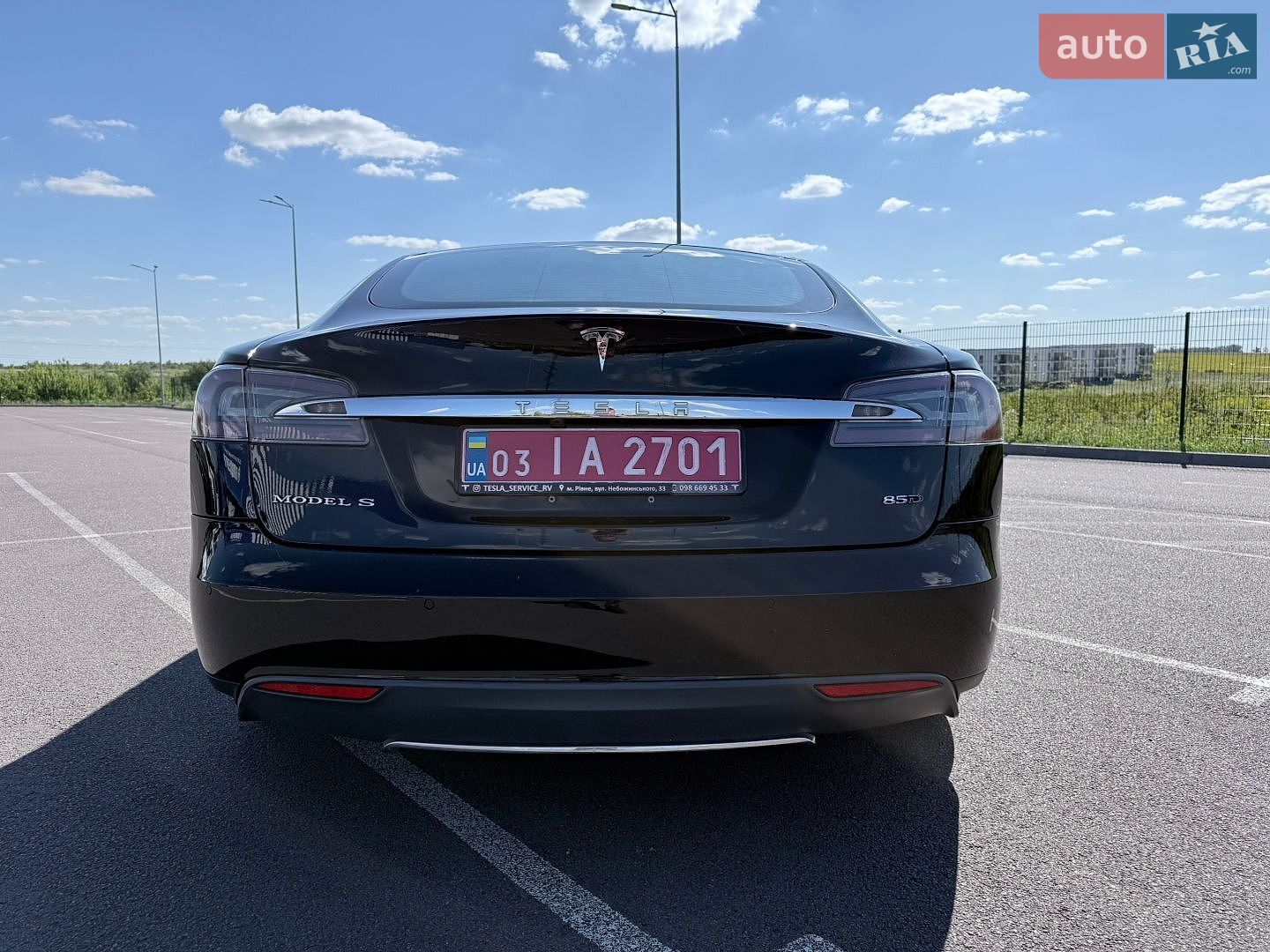 Tesla Model S 2015 VIN 5YJSA1H20FF098023 фото оголошення 10 з 42
