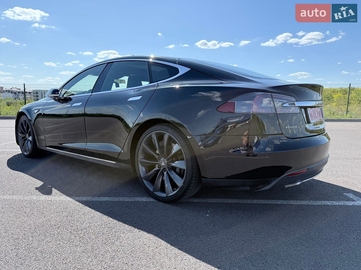 Tesla Model S 2015 VIN 5YJSA1H20FF098023 фото оголошення 11 з 42