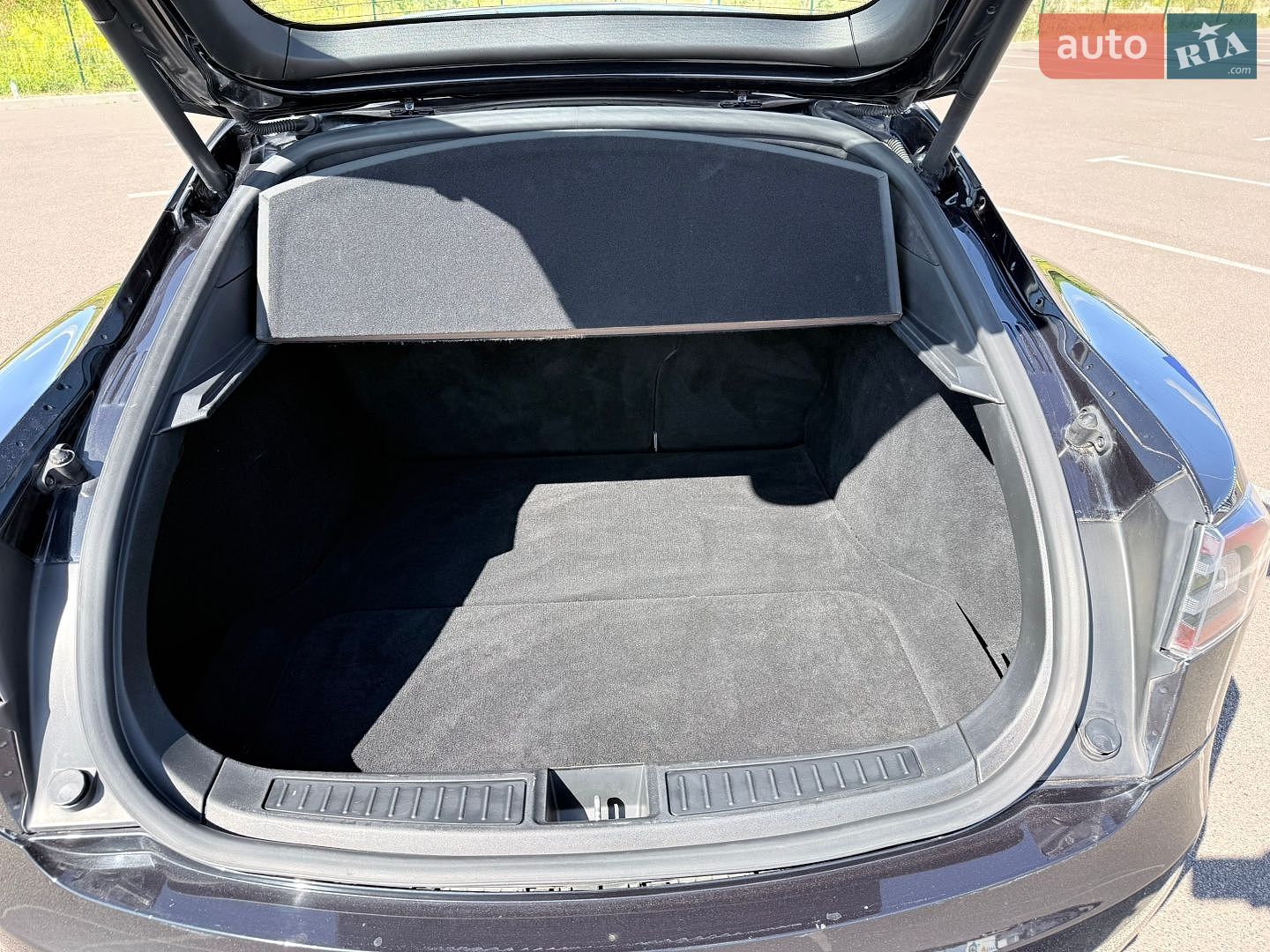 Tesla Model S 2015 VIN 5YJSA1H20FF098023 фото оголошення 20 з 42
