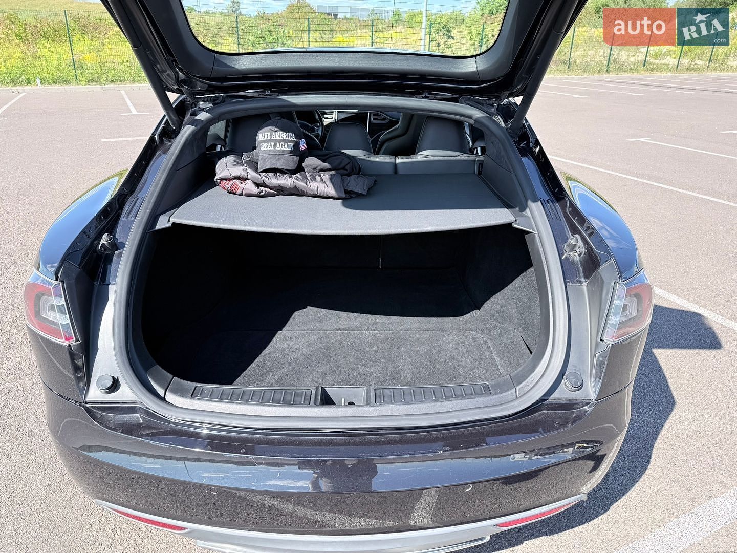 Tesla Model S 2015 VIN 5YJSA1H20FF098023 фото оголошення 22 з 42