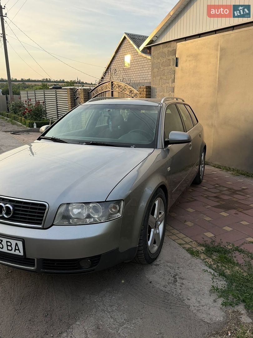 Audi A4 2002 VIN WAUZZZ8E93A181225 фото оголошення 2 з 22