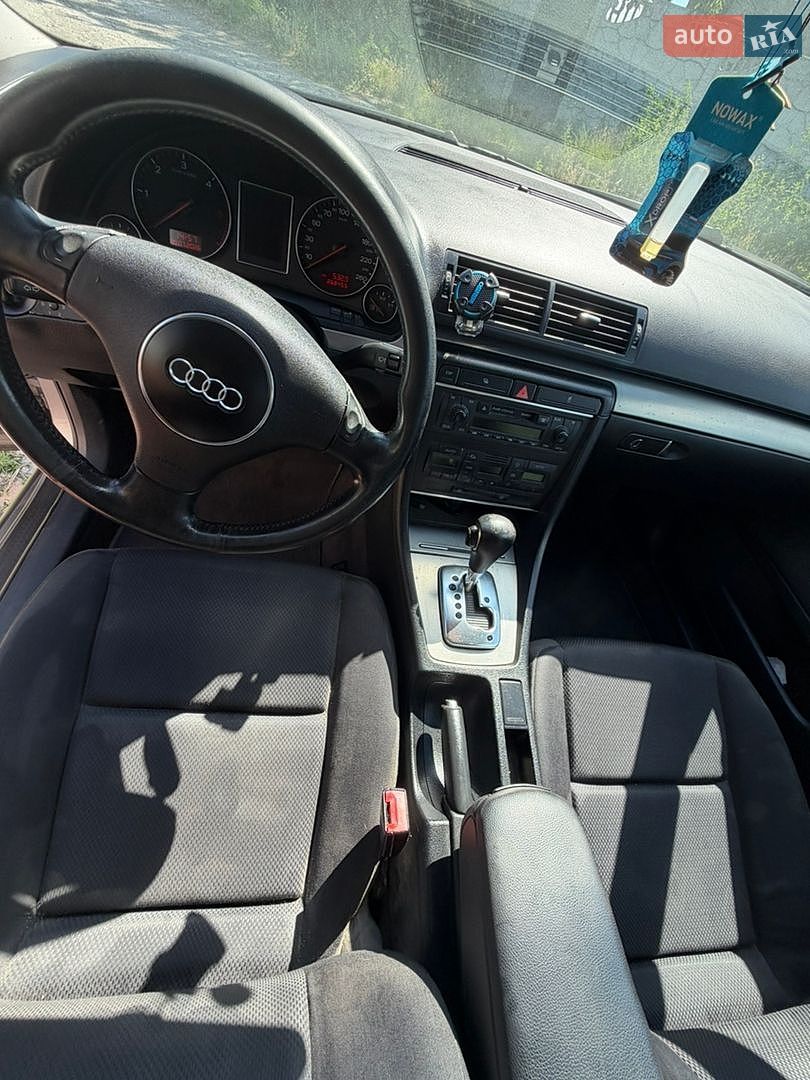 Audi A4 2002 VIN WAUZZZ8E93A181225 фото оголошення 14 з 22
