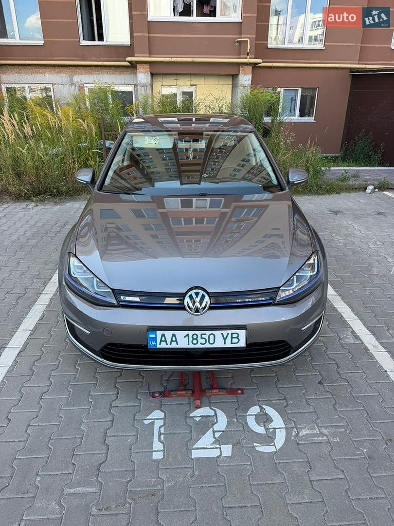 Volkswagen e-Golf 2015 VIN WVWZZZAUZFW910892 фото оголошення 9 з 29