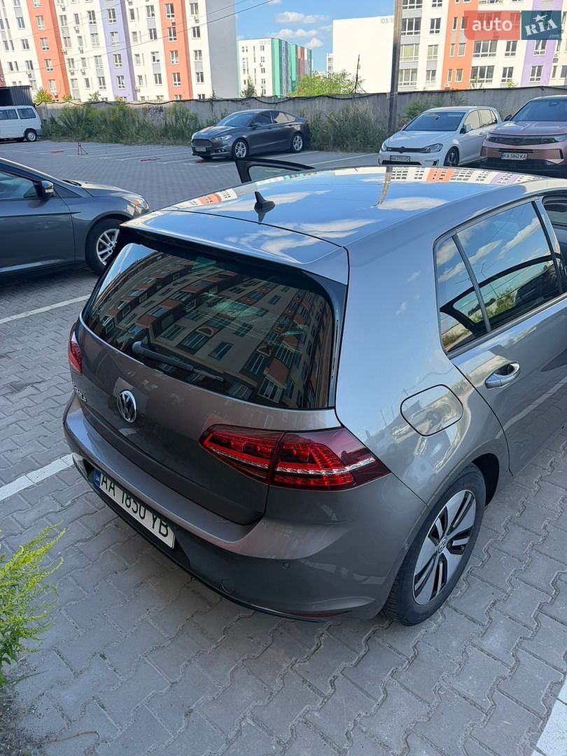 Volkswagen e-Golf 2015 VIN WVWZZZAUZFW910892 фото оголошення 8 з 29