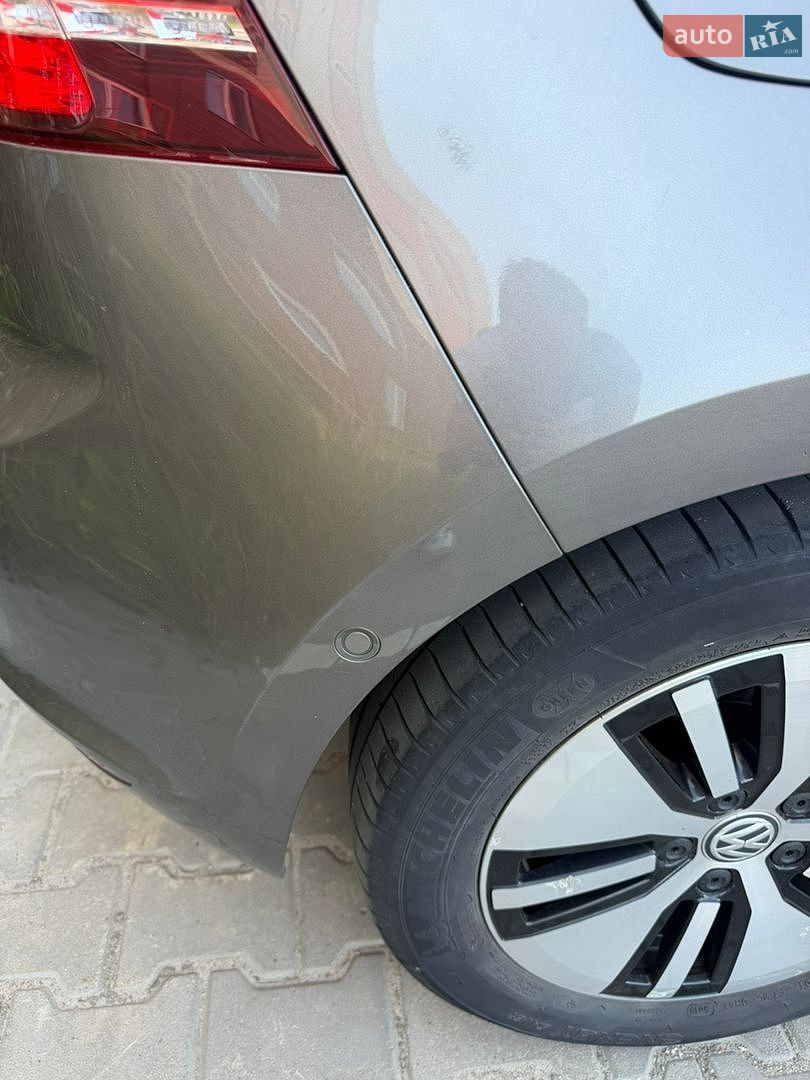 Volkswagen e-Golf 2015 VIN WVWZZZAUZFW910892 фото оголошення 21 з 29