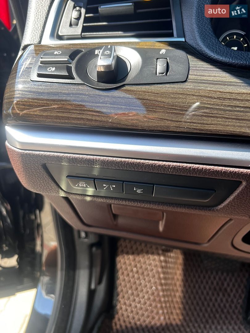 BMW 5 Series GT 2016 VIN WBA5N2107GG268074 фото оголошення 19 з 46