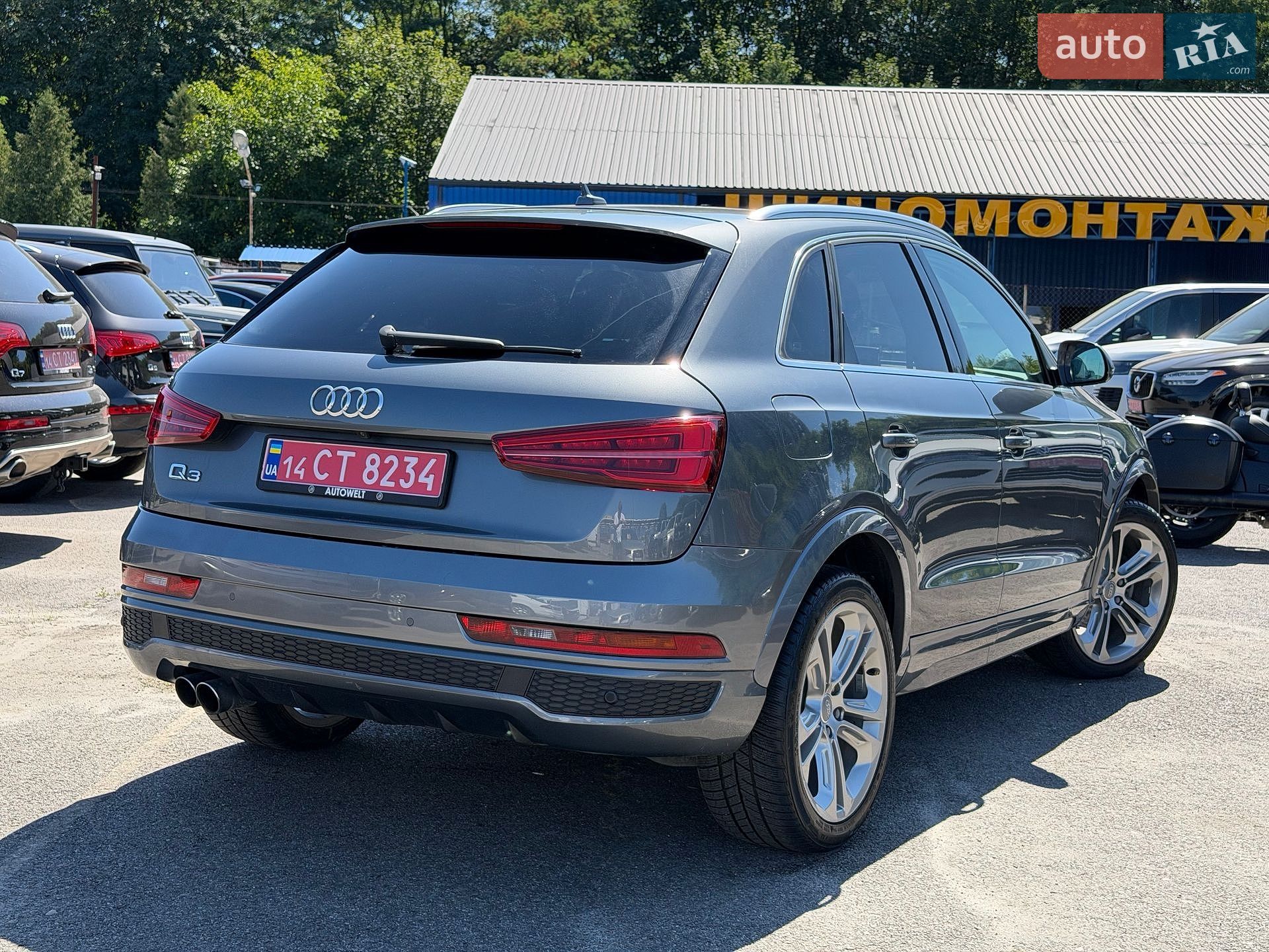 Audi Q3 2016 VIN WA1FCCFS1HR003762 фото оголошення 2 з 18