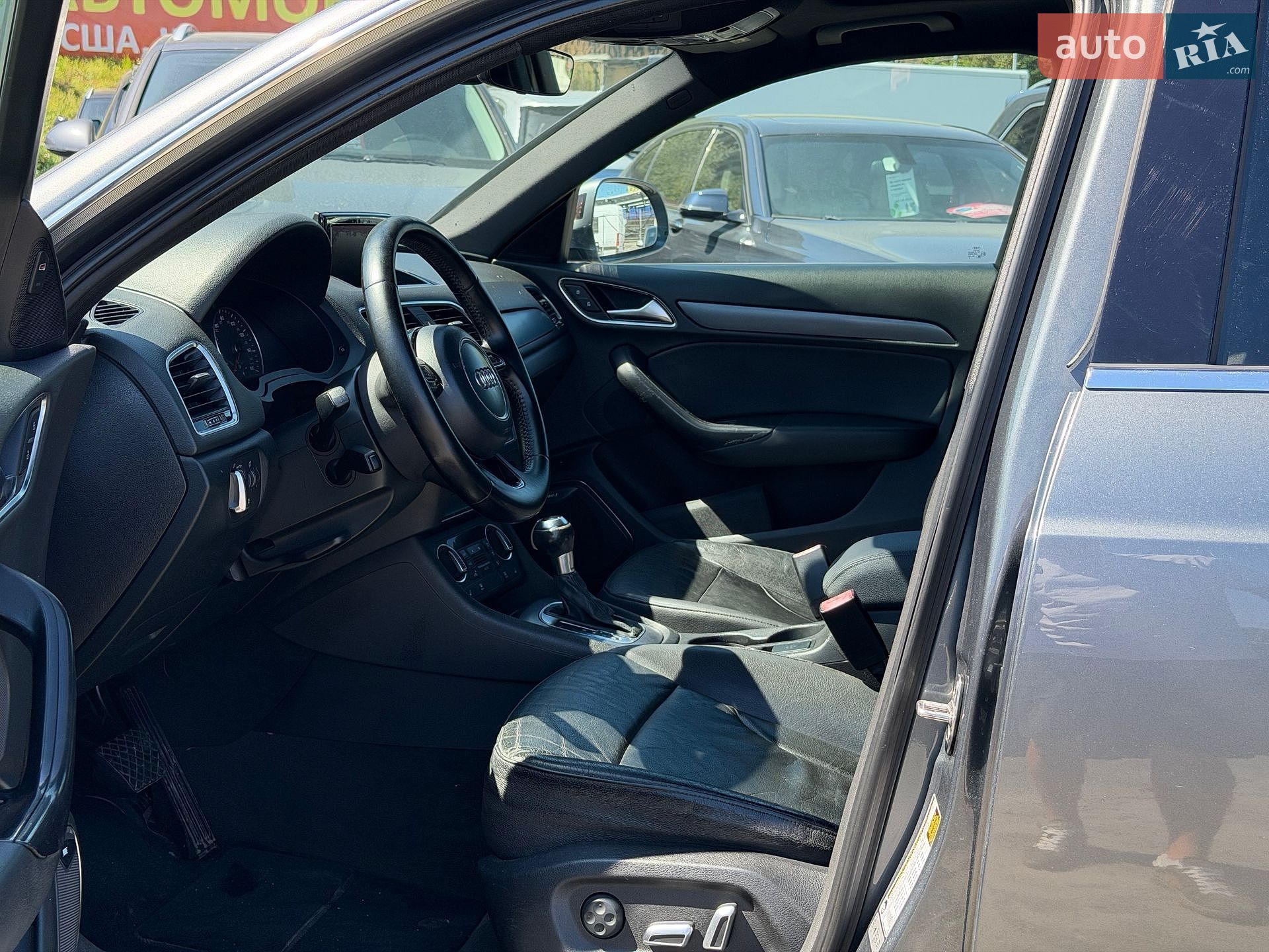 Audi Q3 2016 VIN WA1FCCFS1HR003762 фото оголошення 7 з 18